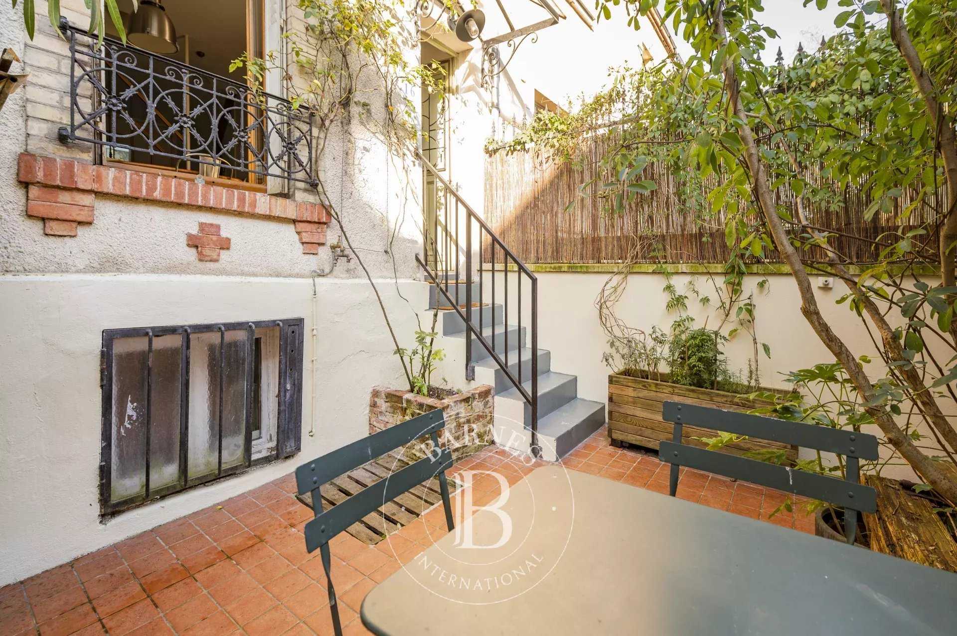 Paris  - House 3 Bedrooms