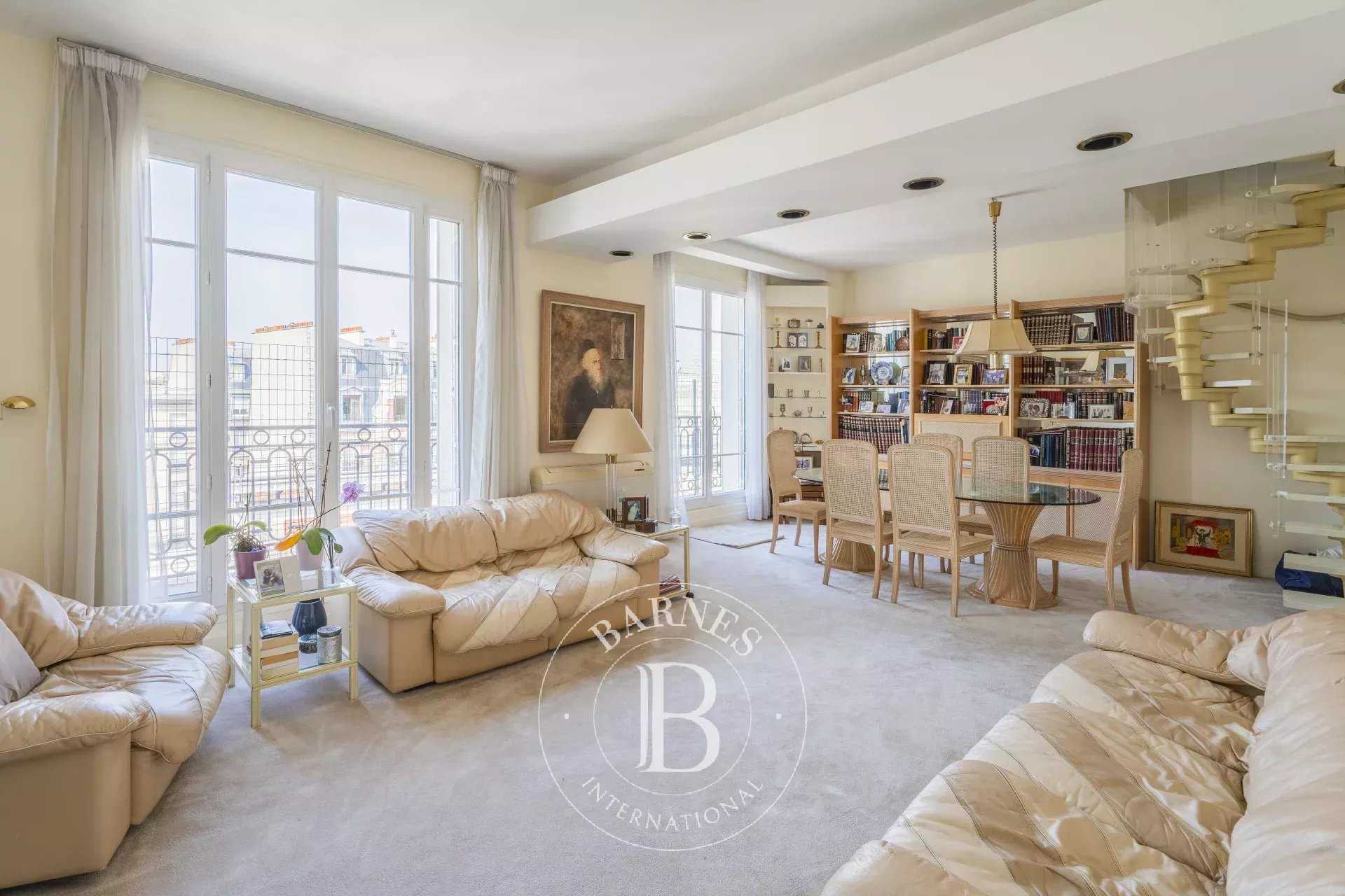 Paris  - Apartment 4 Bedrooms