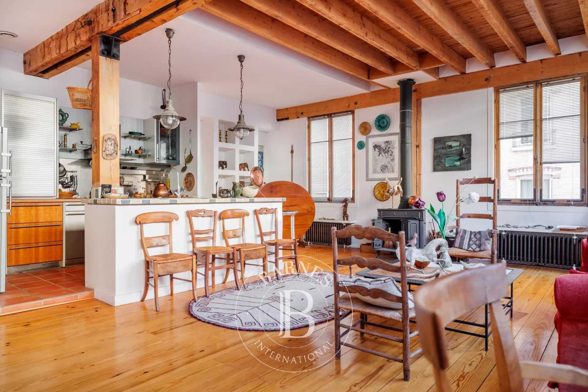 Paris  - Appartement 2 Pièces, 1 Chambre