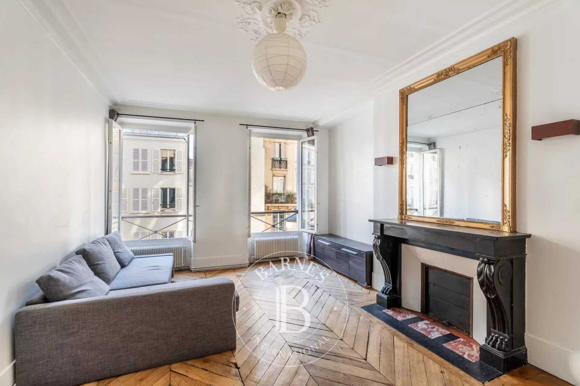 Paris  - Appartement 4 Pièces 2 Chambres
