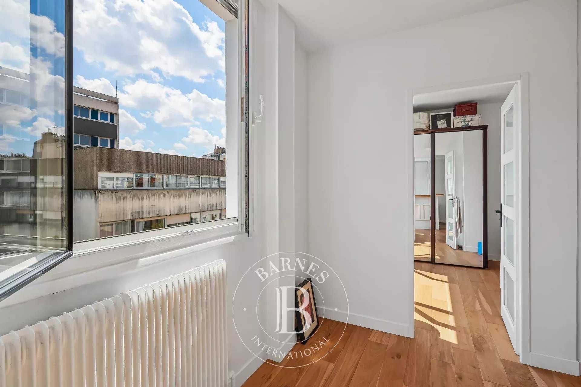 Paris  - Appartement 2 Pi&egrave;ces, 1 Chambre