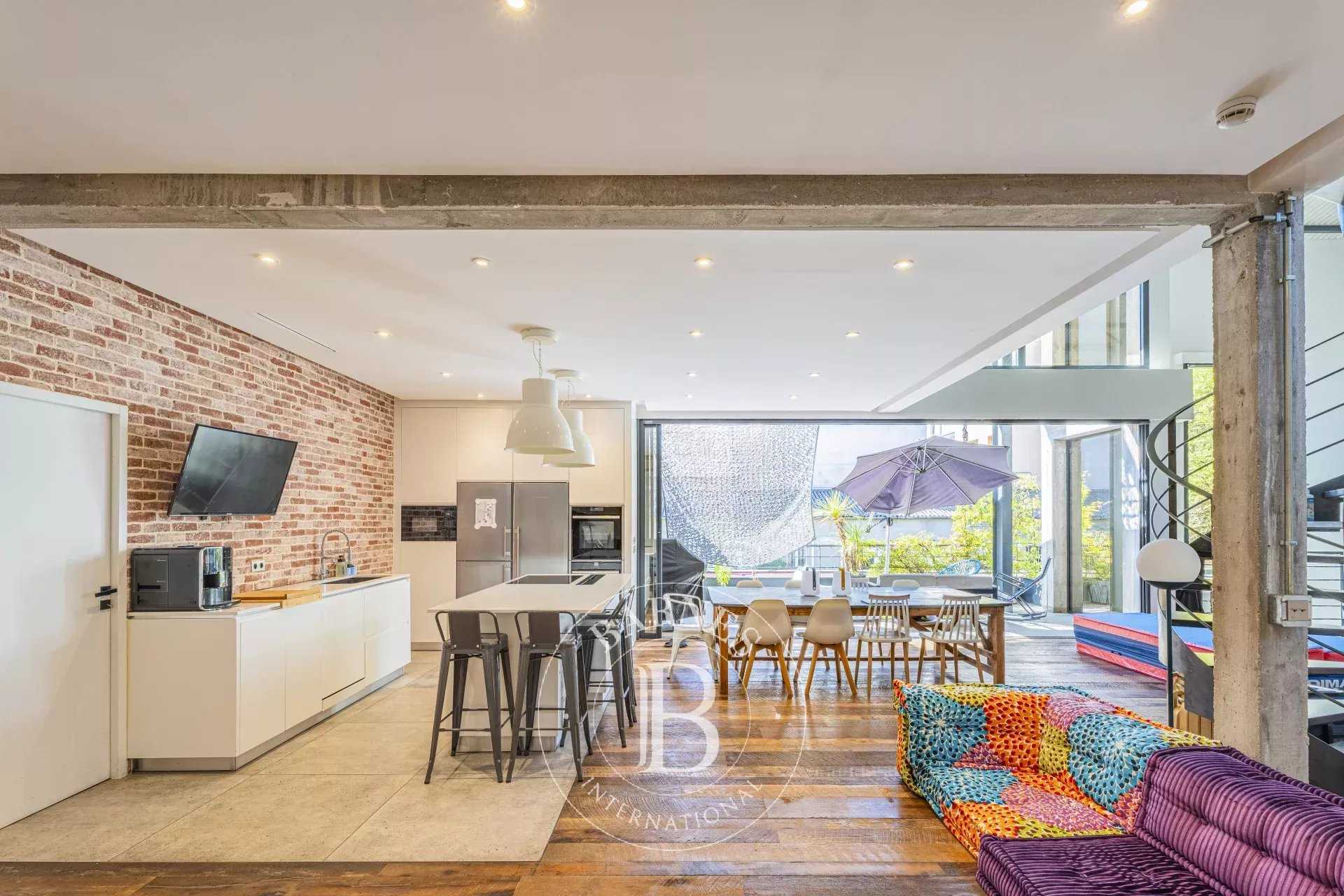Montreuil  - Loft 6 Bedrooms