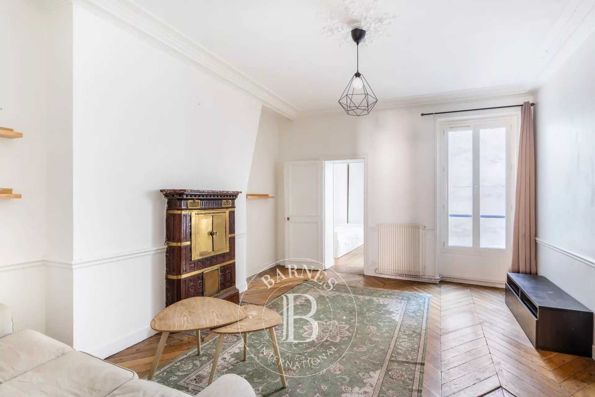 Paris  - Appartement 4 Pièces 2 Chambres