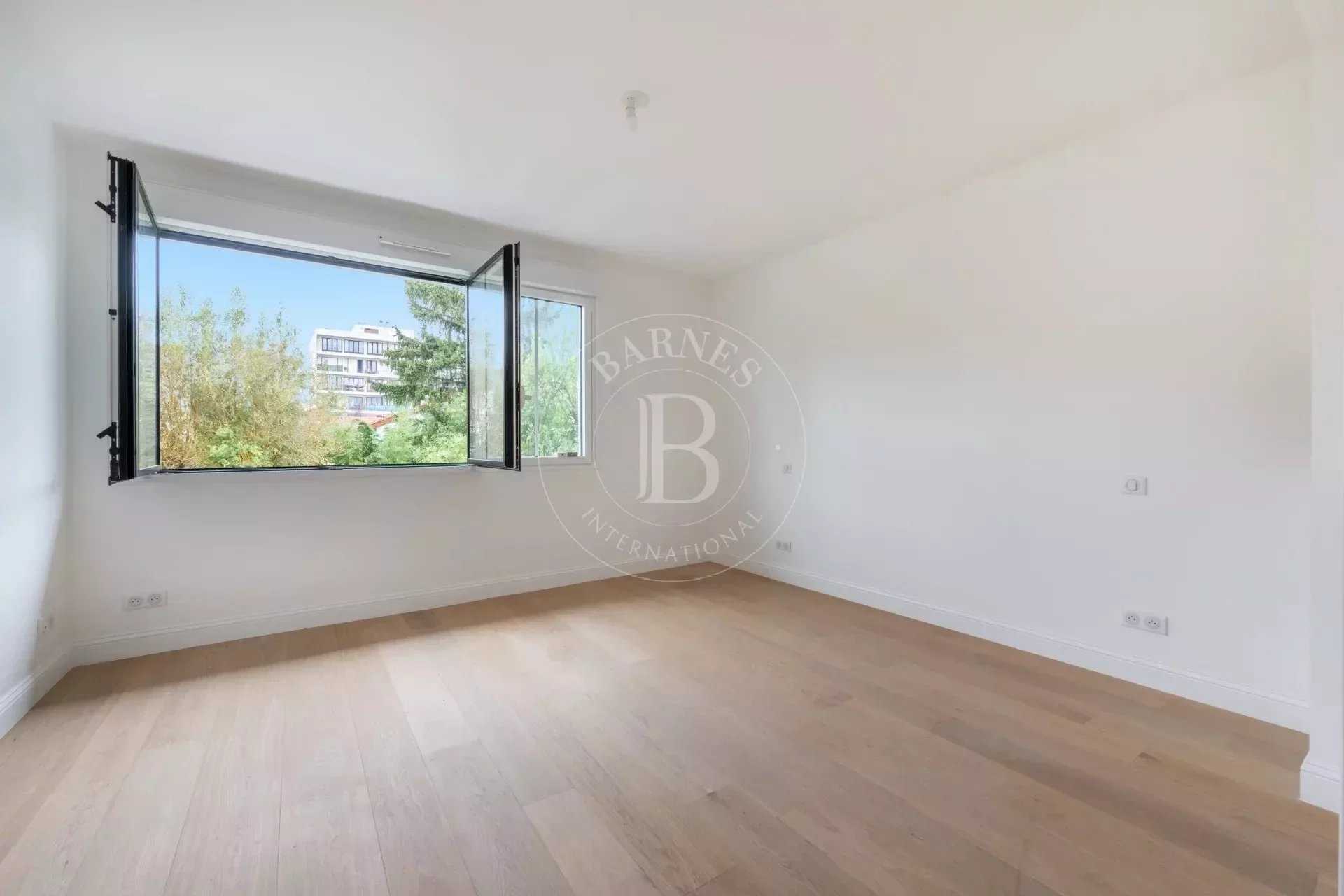 Montreuil  - Duplex 5 Pi&egrave;ces 4 Chambres