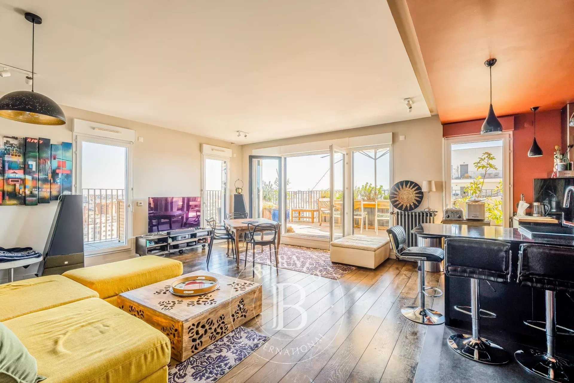 Saint-Ouen-sur-Seine  - Appartement 5 Pièces 3 Chambres