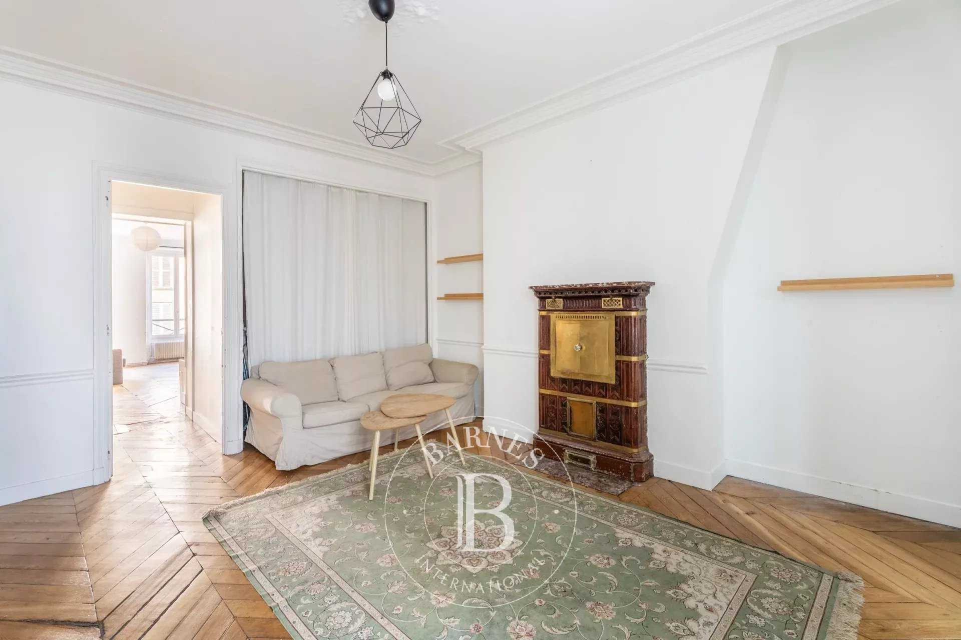Paris  - Appartement 4 Pièces 2 Chambres
