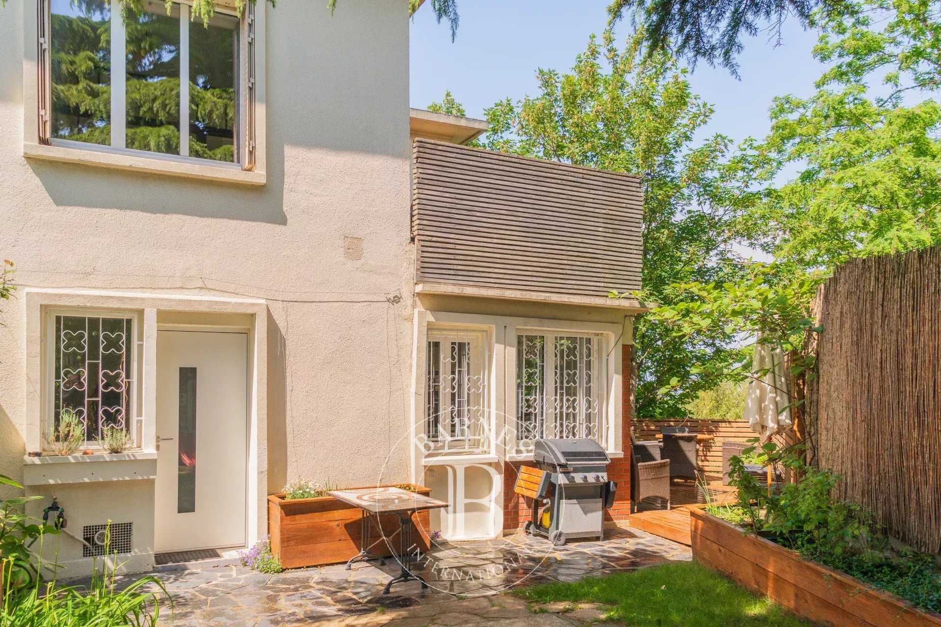 Les Lilas  - Maison 5 Pi&egrave;ces 4 Chambres