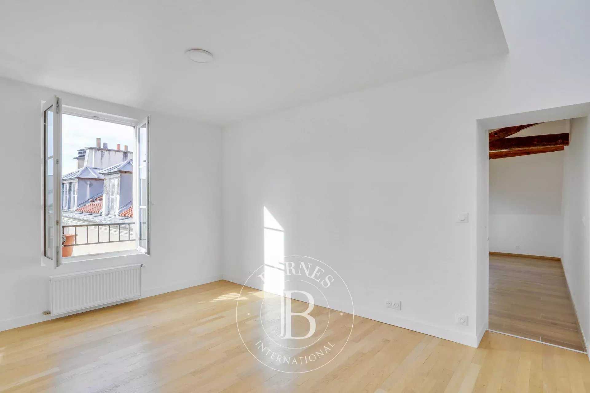 Paris  - Appartement 2 Pièces, 1 Chambre