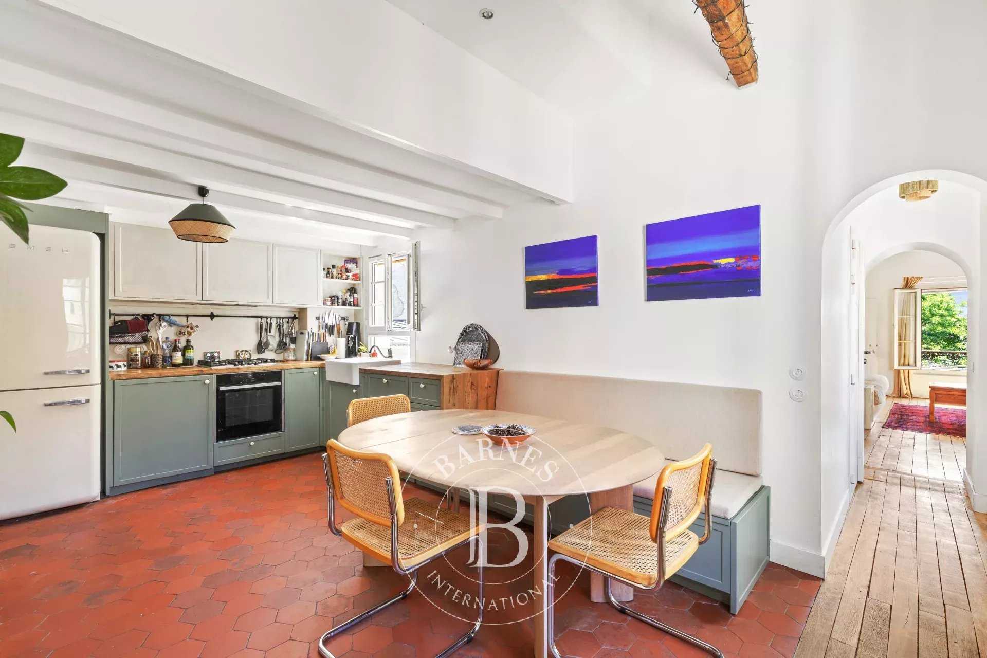 Paris  - Apartment 4 Bedrooms