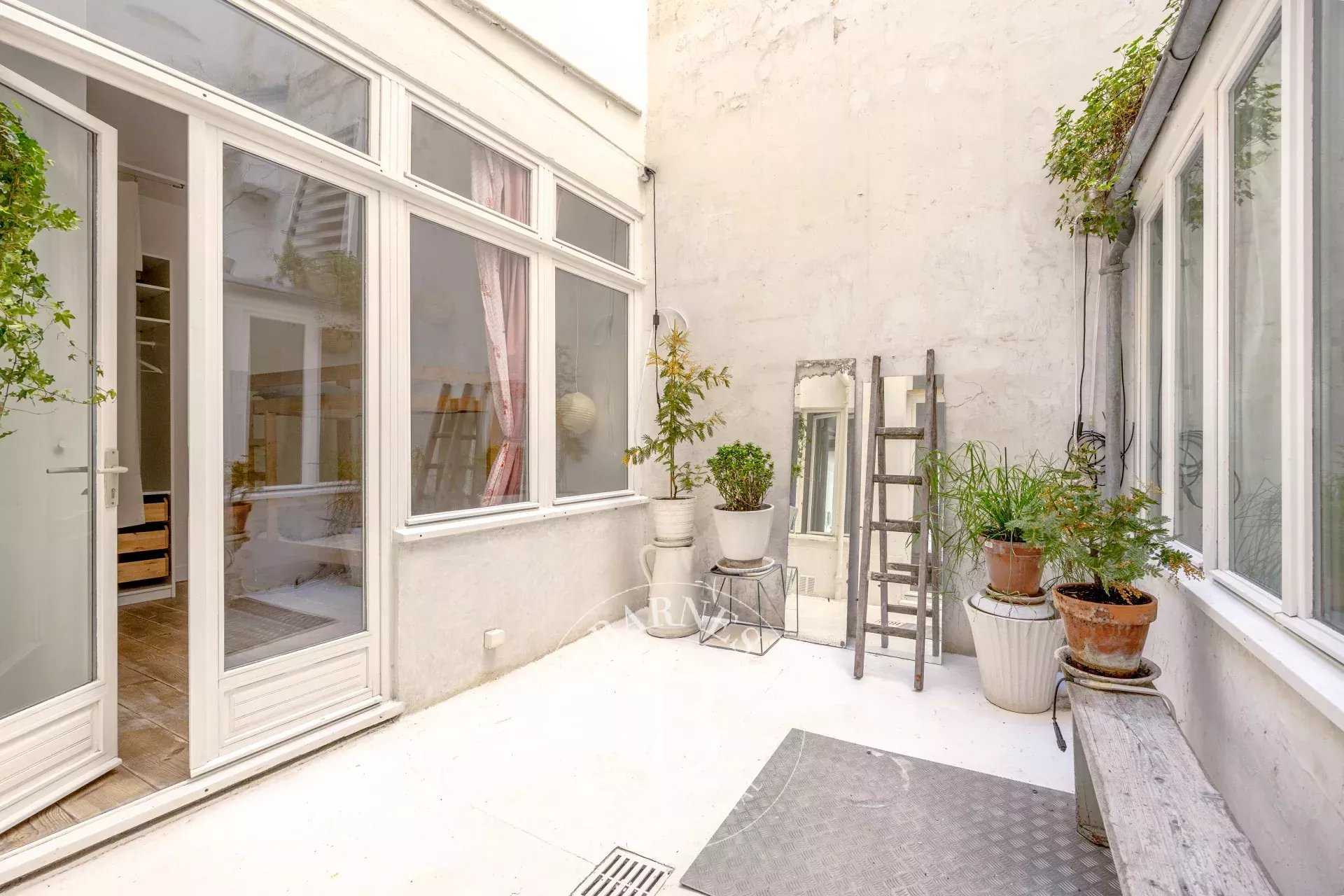 Paris  - Apartment 2 Bedrooms