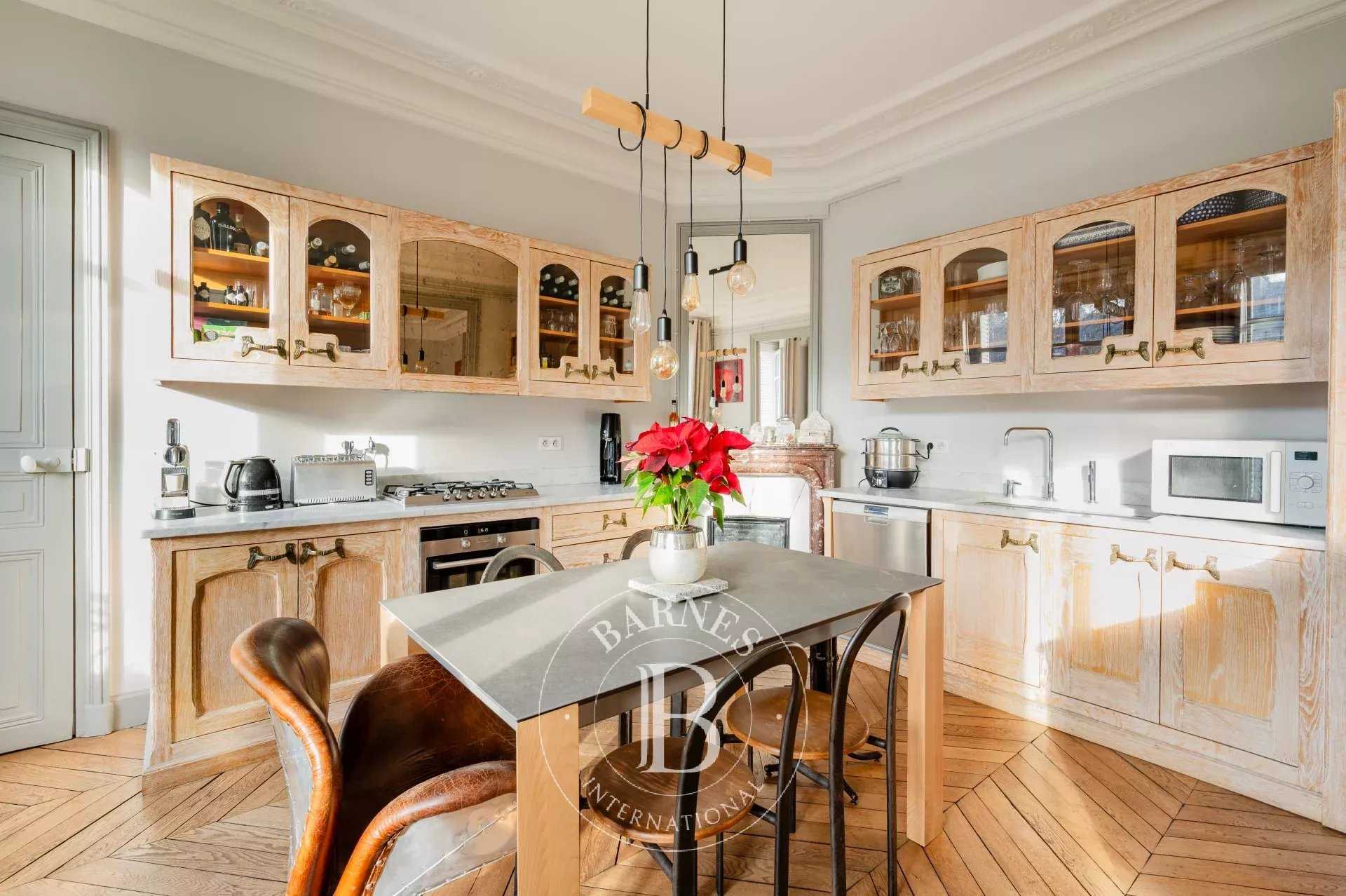 Paris  - Apartment 3 Bedrooms