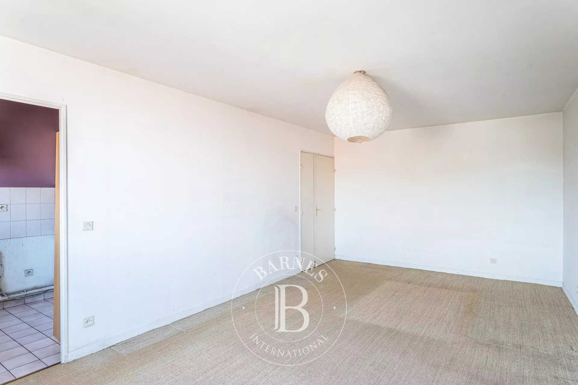 Paris  - Apartment 2 Bedrooms