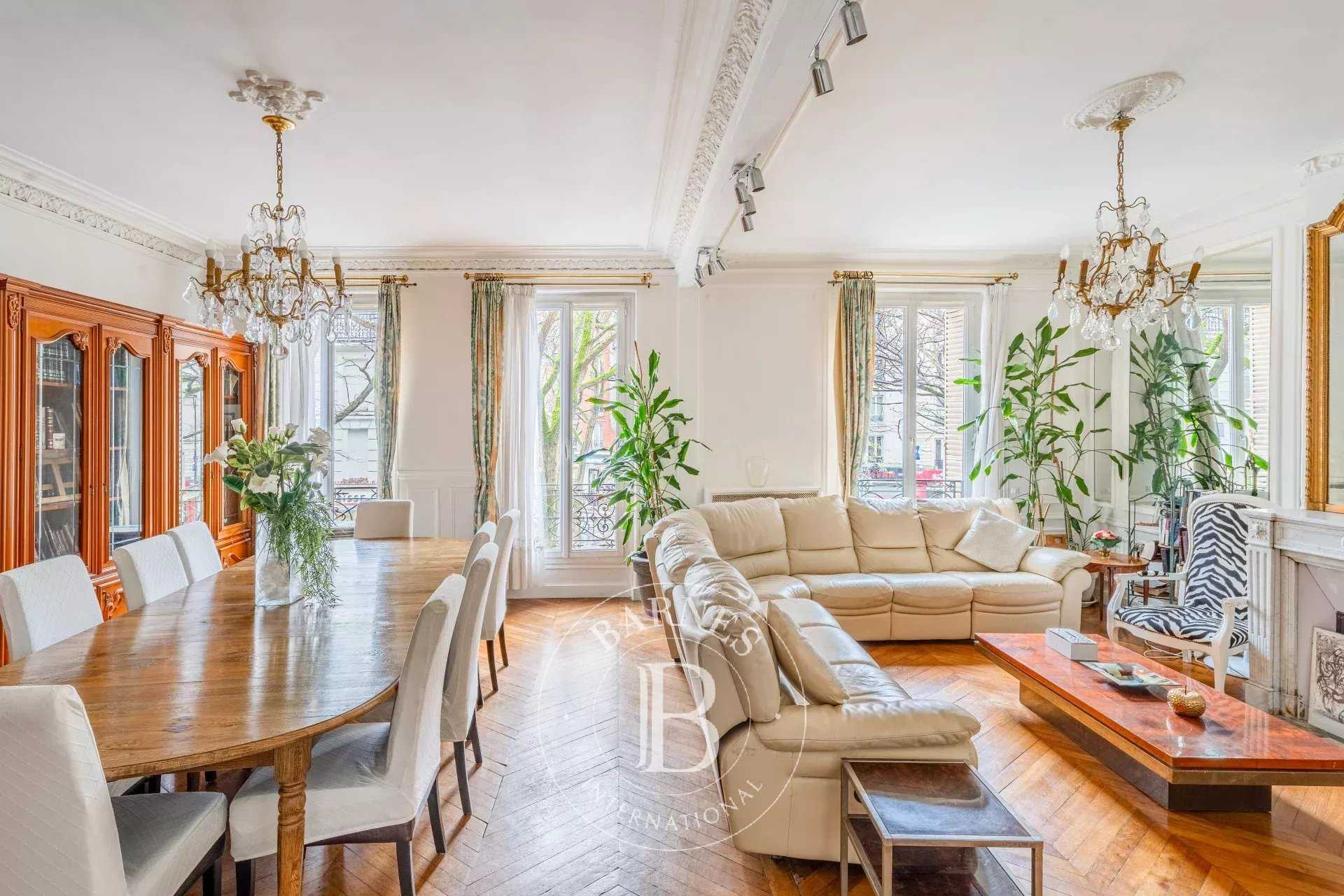 Paris  - Apartment 3 Bedrooms