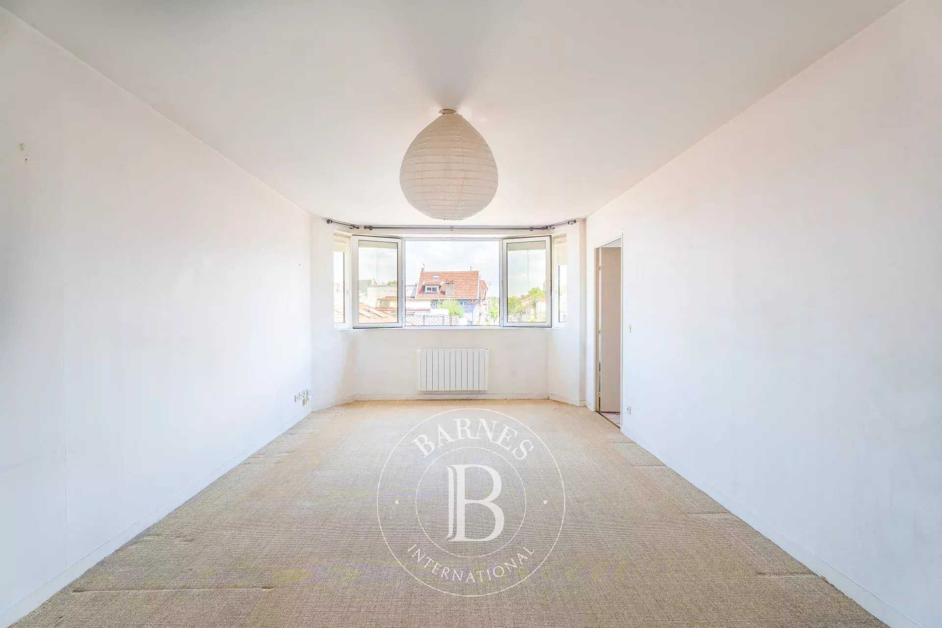Paris  - Apartment 2 Bedrooms