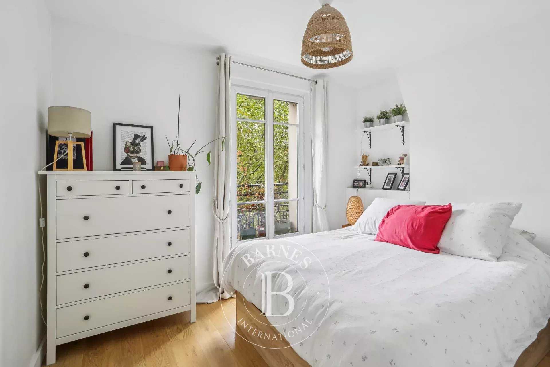 Paris  - Appartement 2 Pièces, 1 Chambre