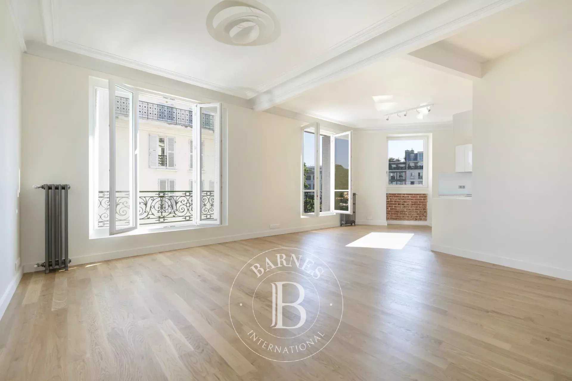 Paris  - Apartment 2 Bedrooms