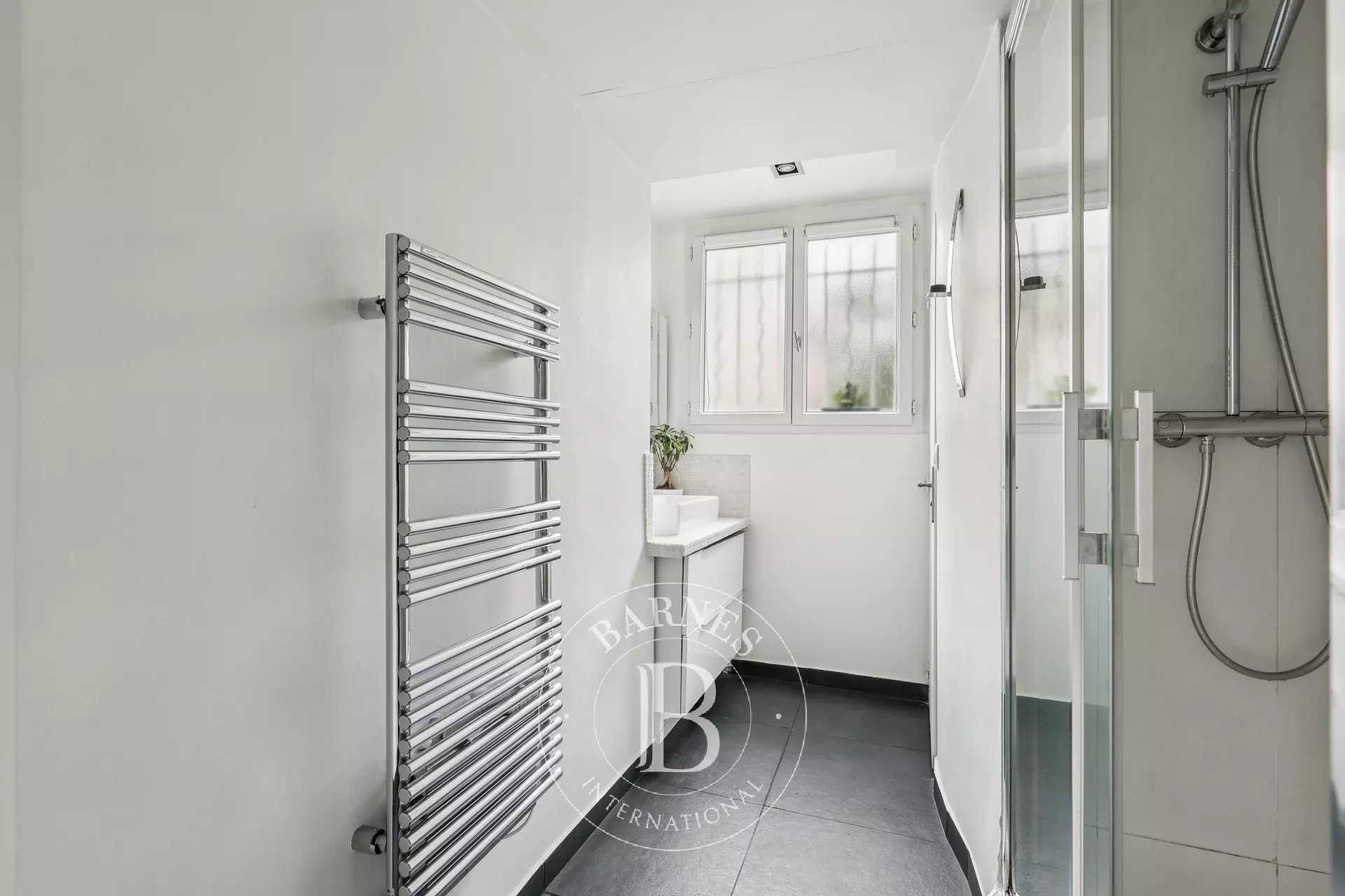 Paris  - Appartement 2 Pi&egrave;ces, 1 Chambre