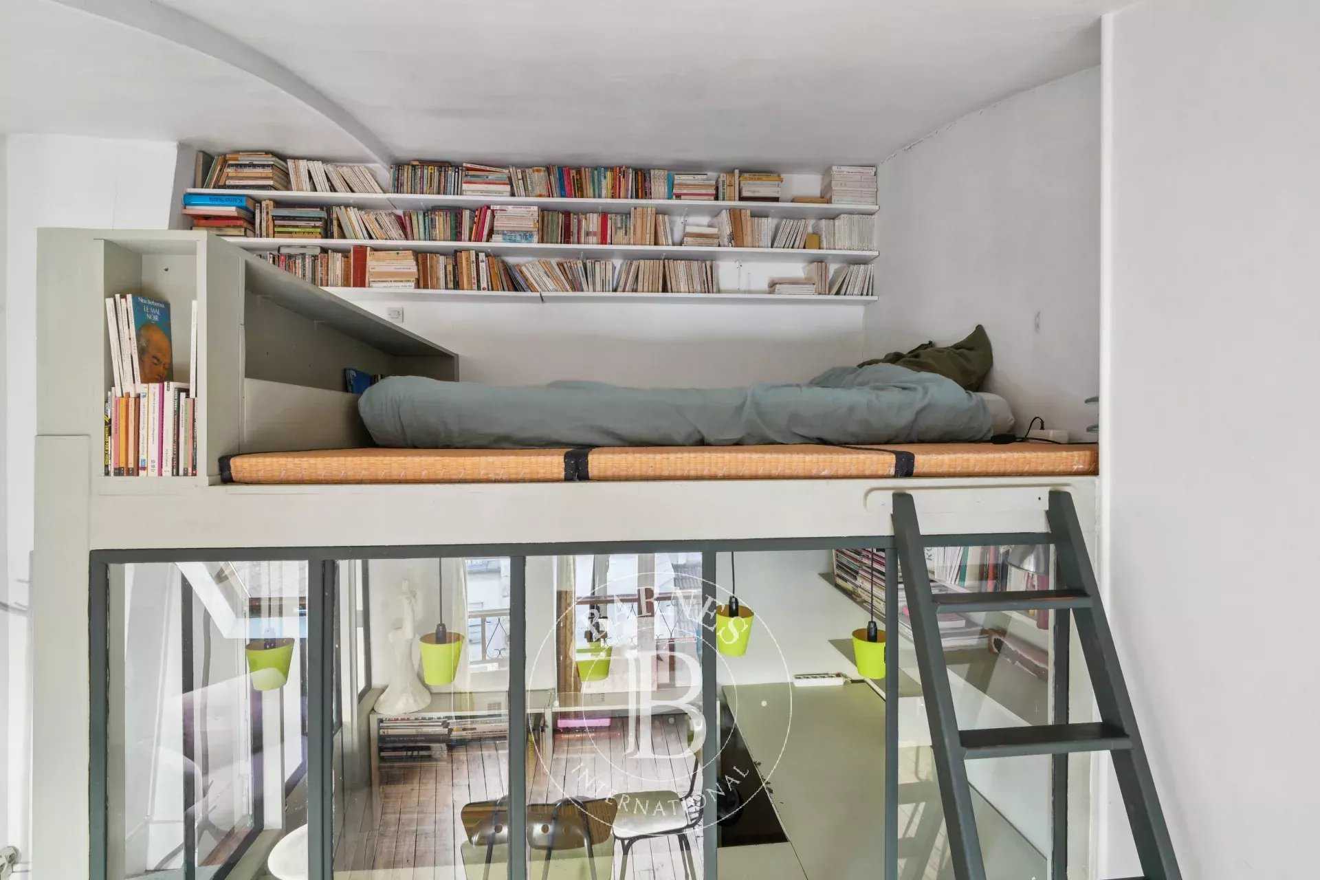 Paris  - Appartement 2 Pièces, 1 Chambre