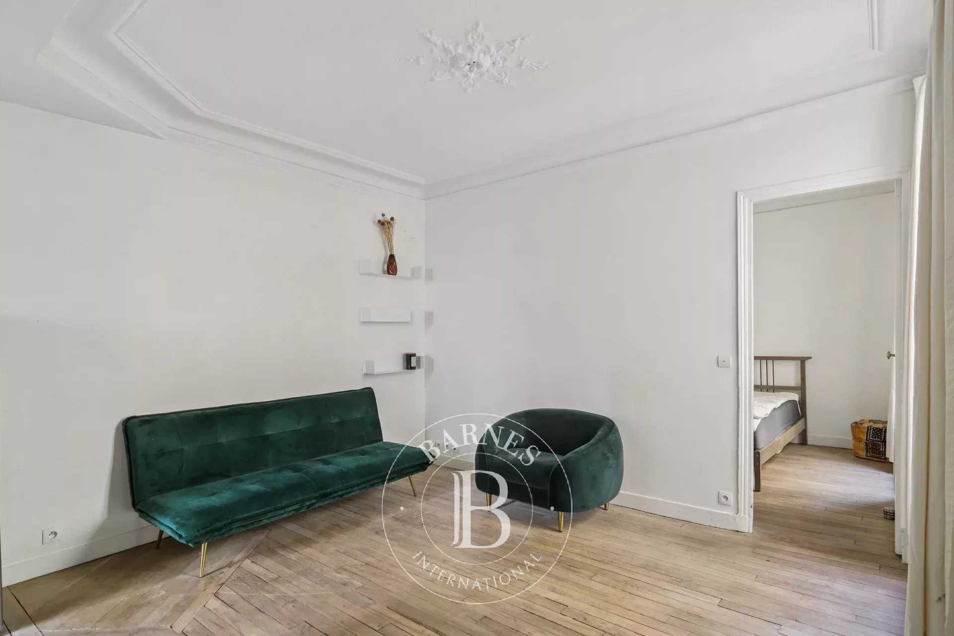 Paris  - Appartement 2 Pièces, 1 Chambre