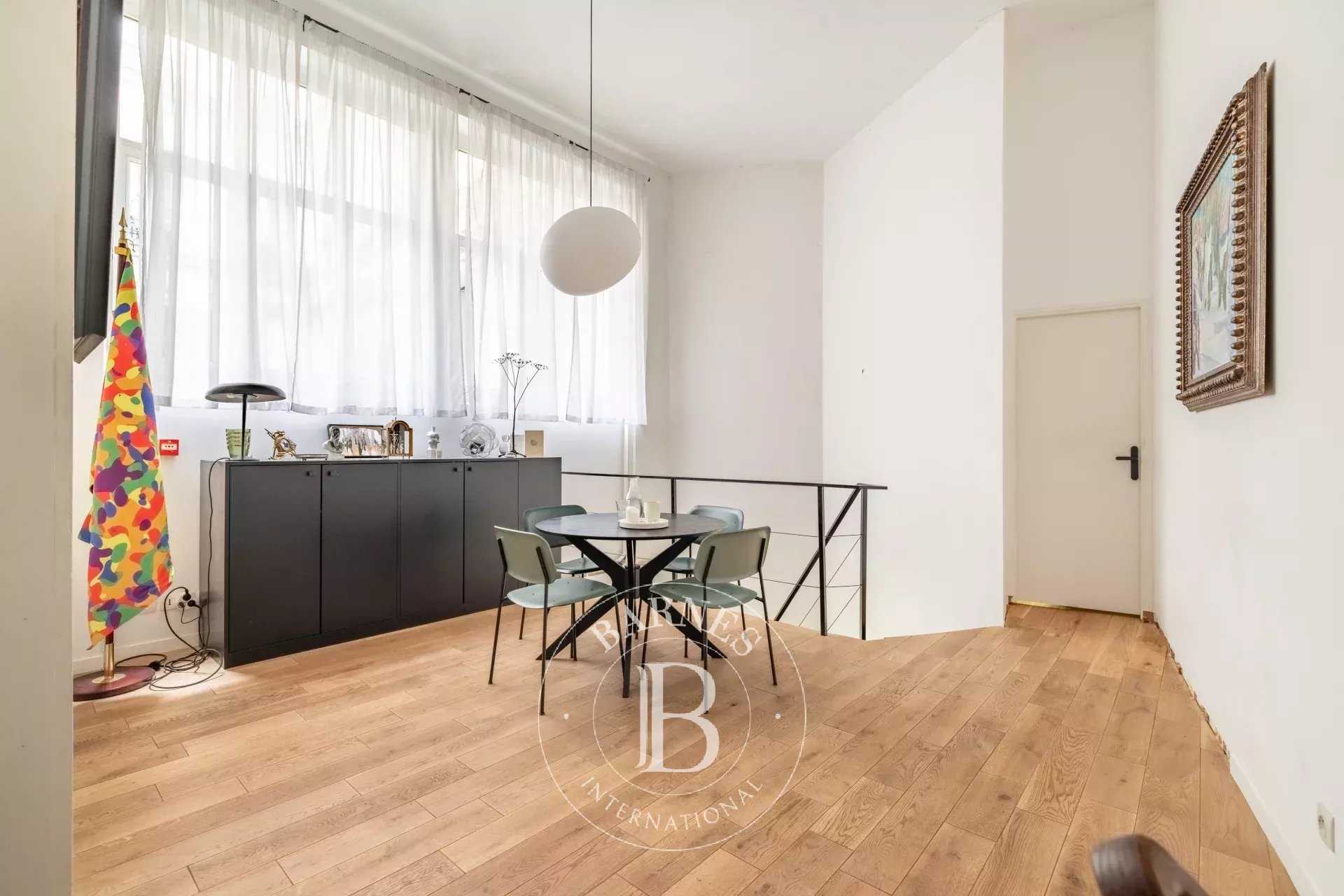Appartement Paris 75010  -  ref 7976031 (picture 3)