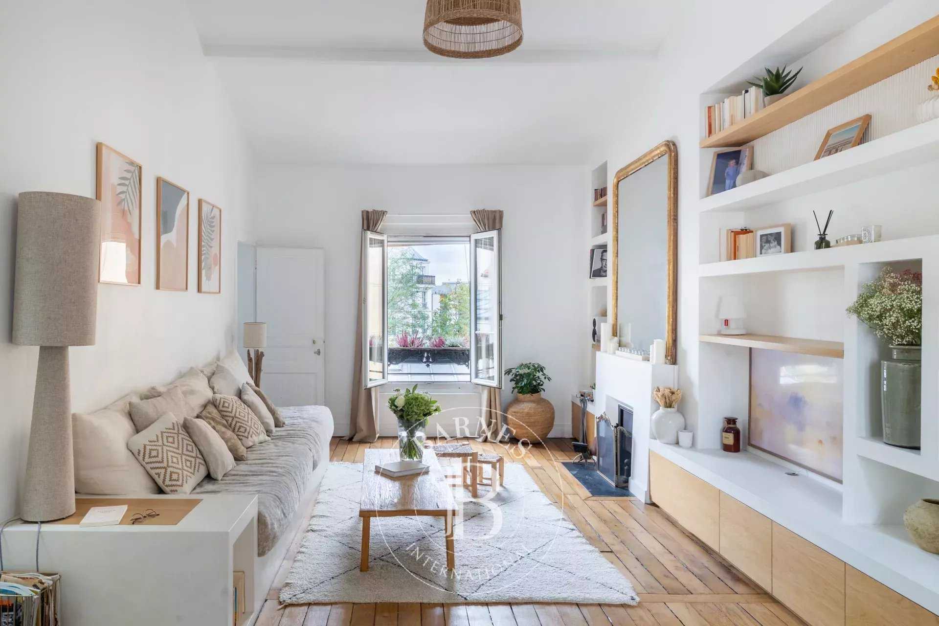 Appartement Paris 75010  -  ref 83510941 (picture 1)