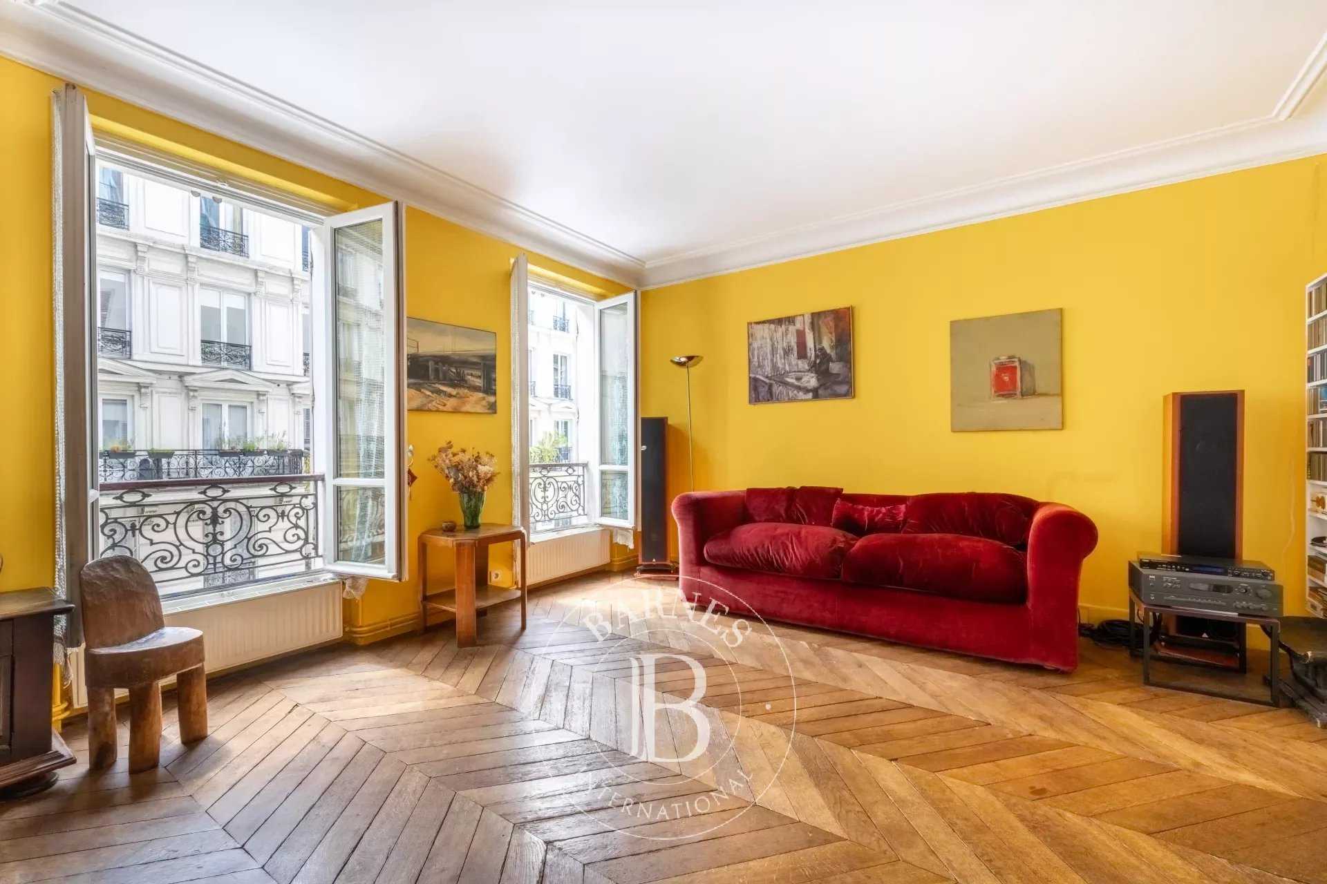 Apartment Paris 75010  -  ref 85051602 (picture 2)