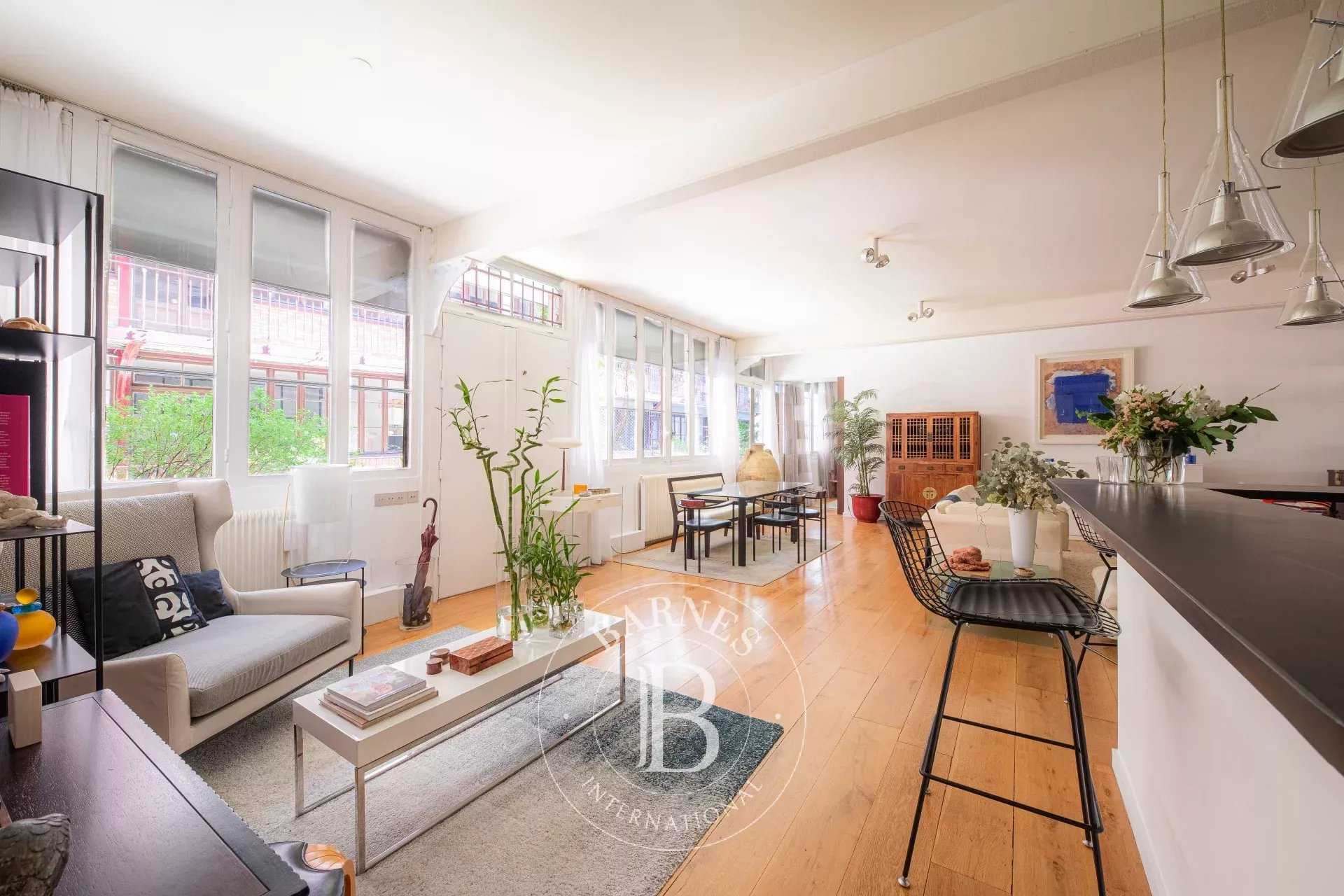 Apartment Paris 75011  -  ref 85771257 (picture 1)
