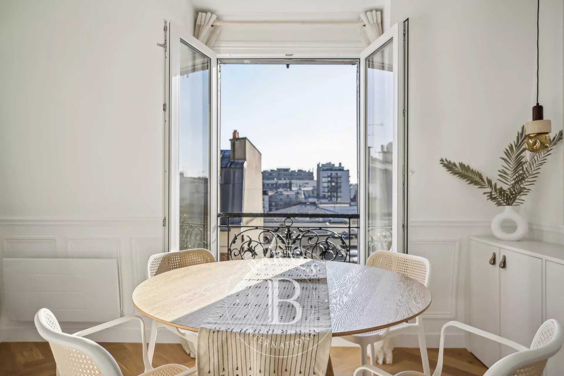 Apartment Paris 75010  -  ref 85714853 (picture 2)
