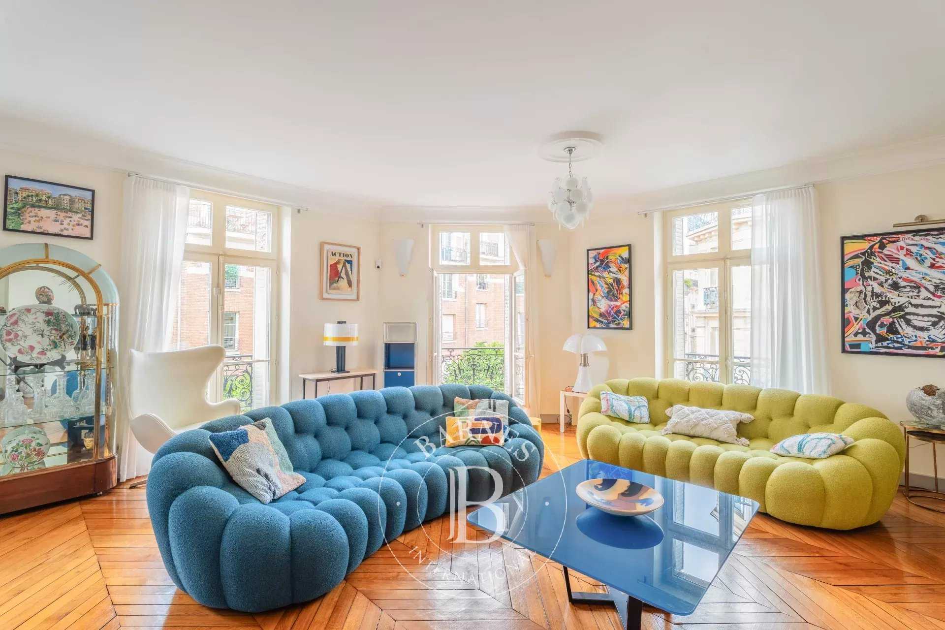 Appartement Paris 75010  -  ref 85930450 (picture 2)