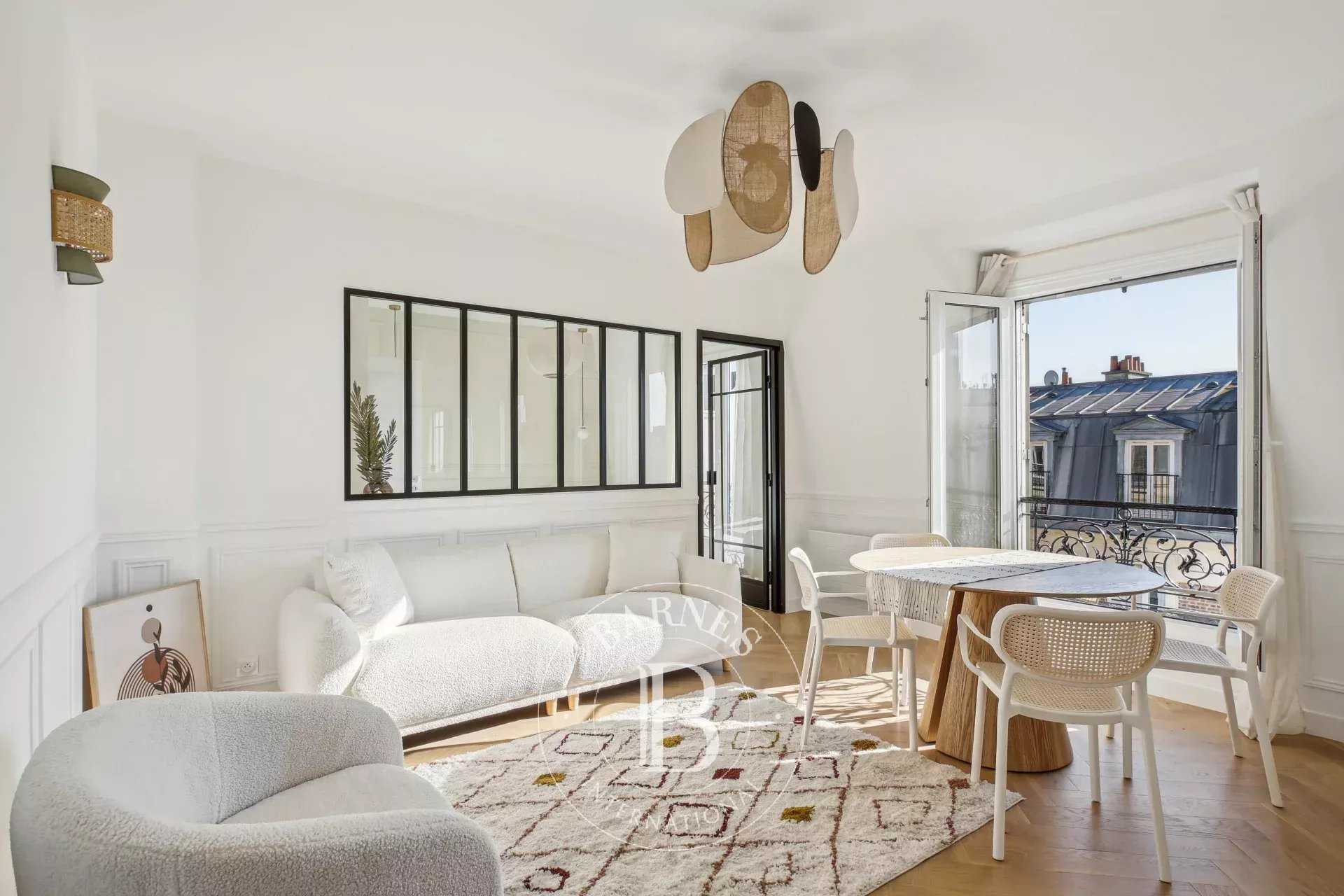 Apartment Paris 75010  -  ref 85714853 (picture 1)