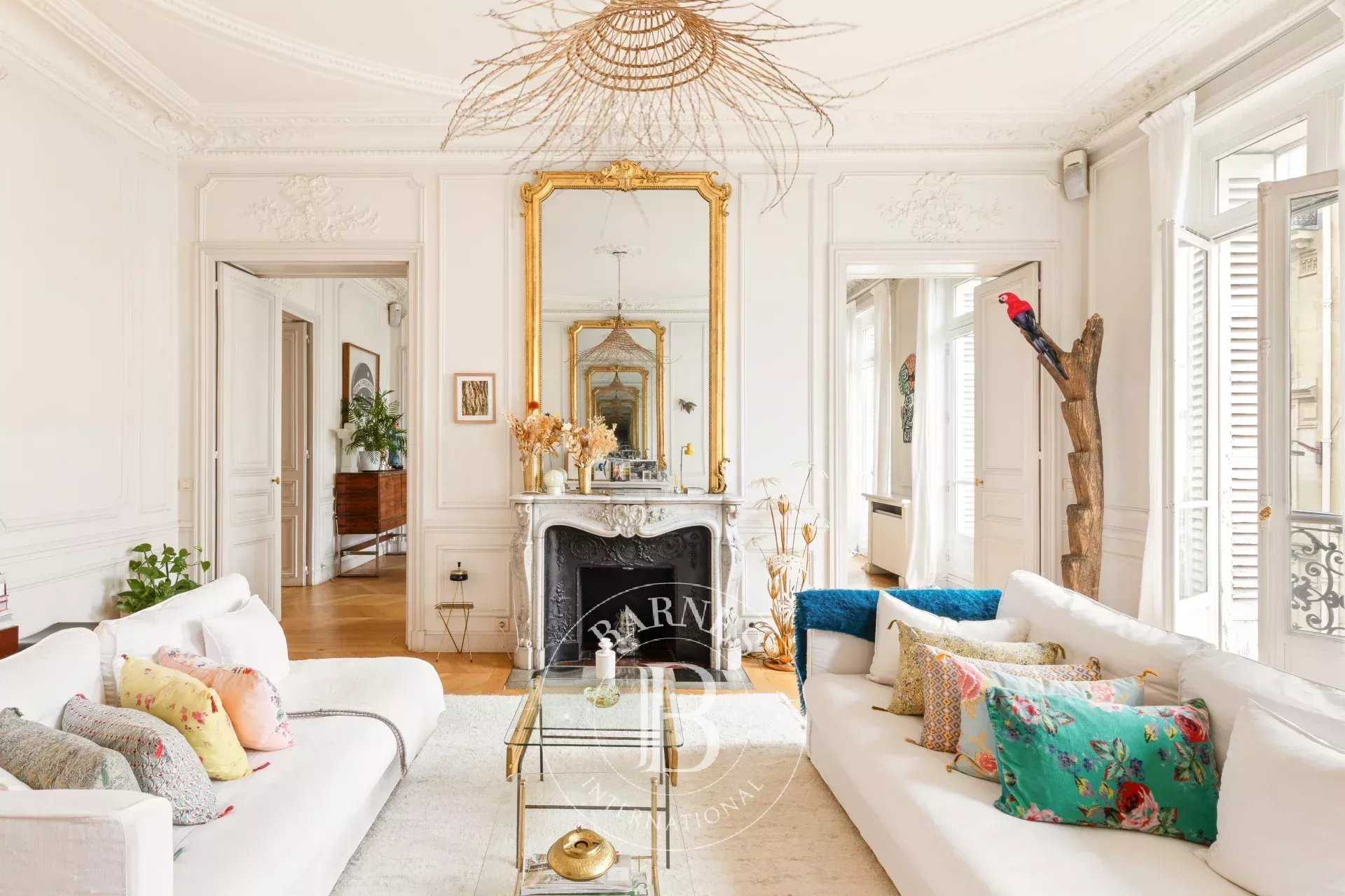 Paris  - Appartement 5 Pi&egrave;ces 4 Chambres