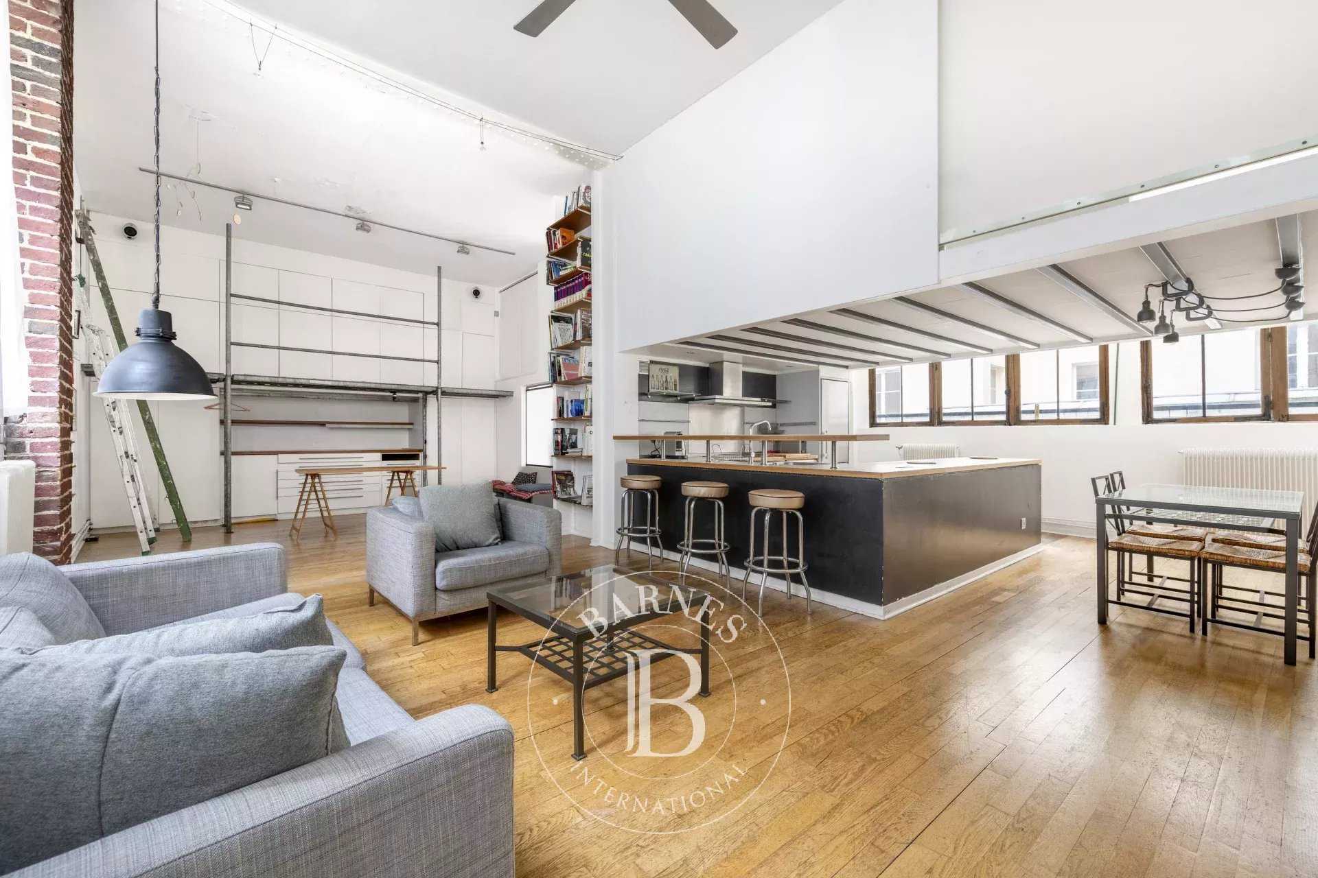 Appartement Paris 75010  -  ref 85838419 (picture 2)