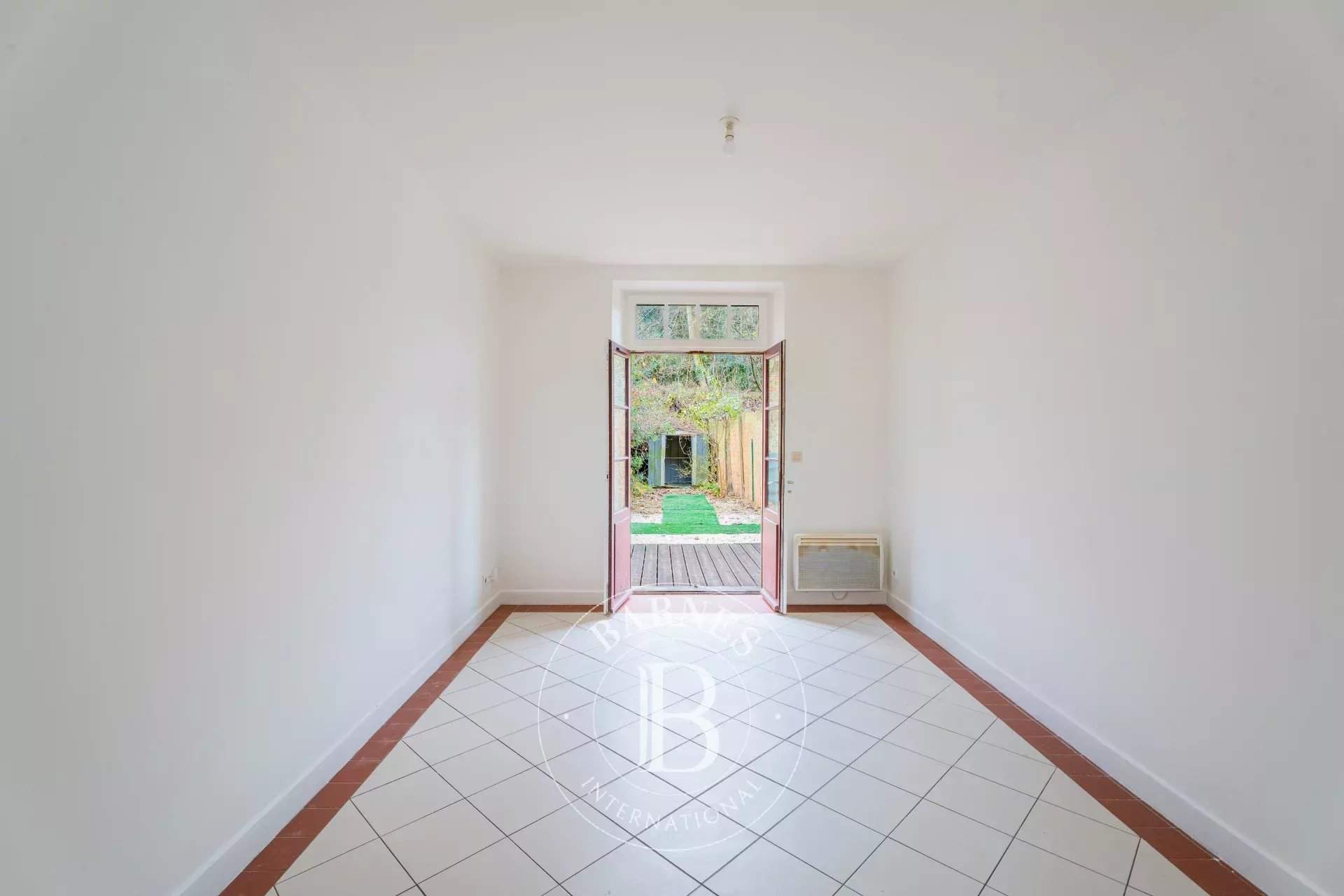 Saint-Denis  - Piso 6 Cuartos 4 Habitaciones - picture 5