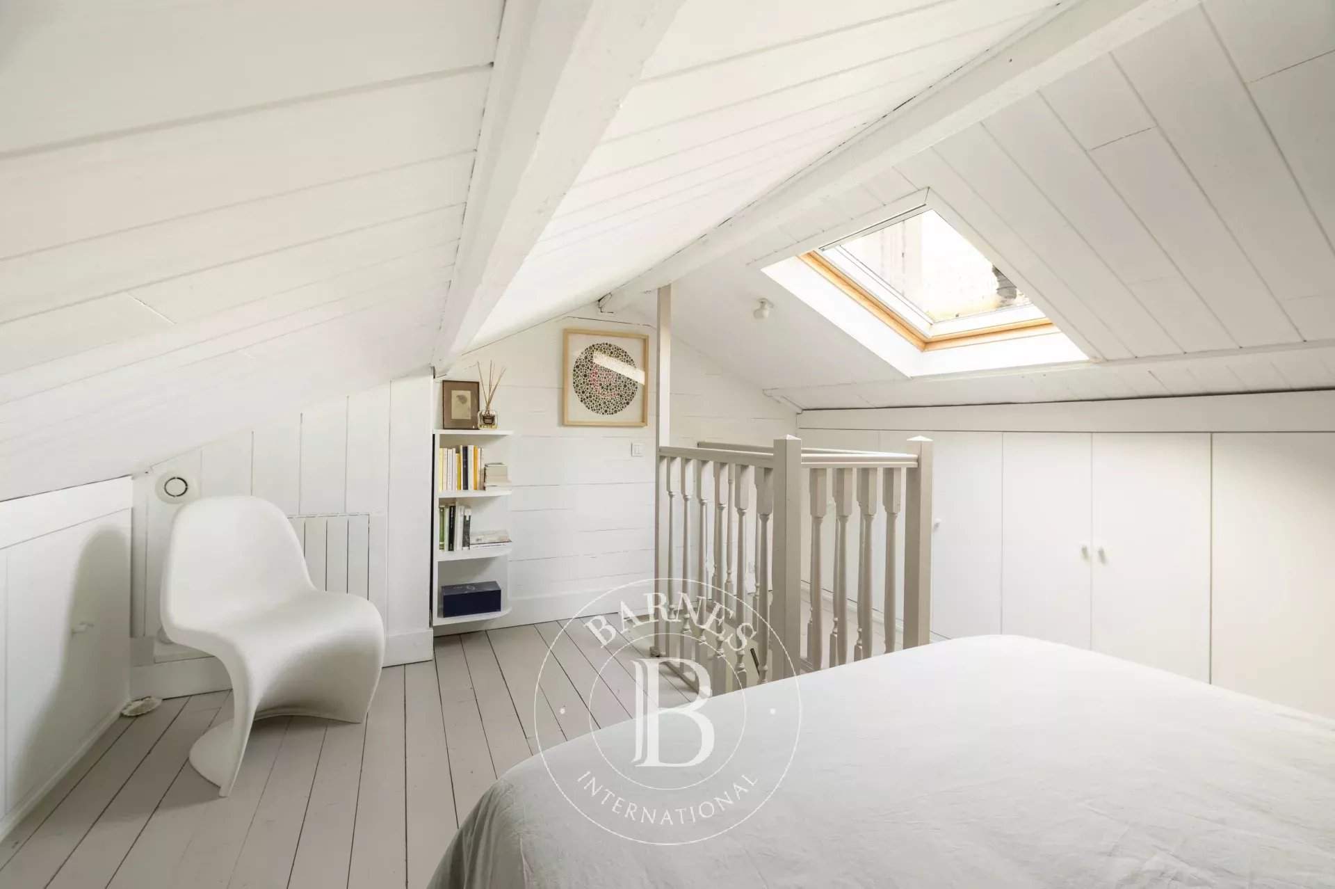 Paris  - House 3 Bedrooms - picture 12