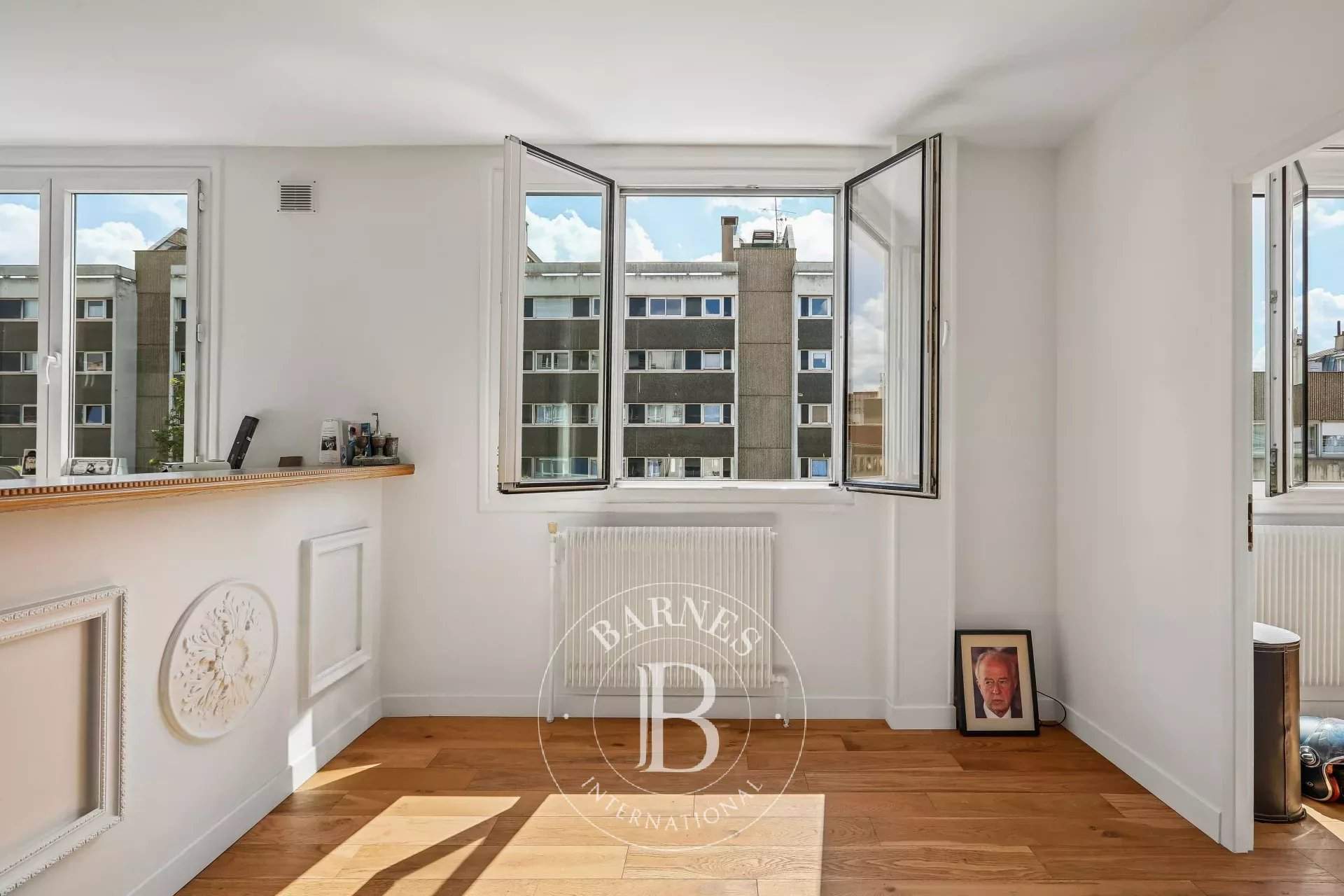 Paris  - Appartement 2 Pi&egrave;ces, 1 Chambre - picture 2
