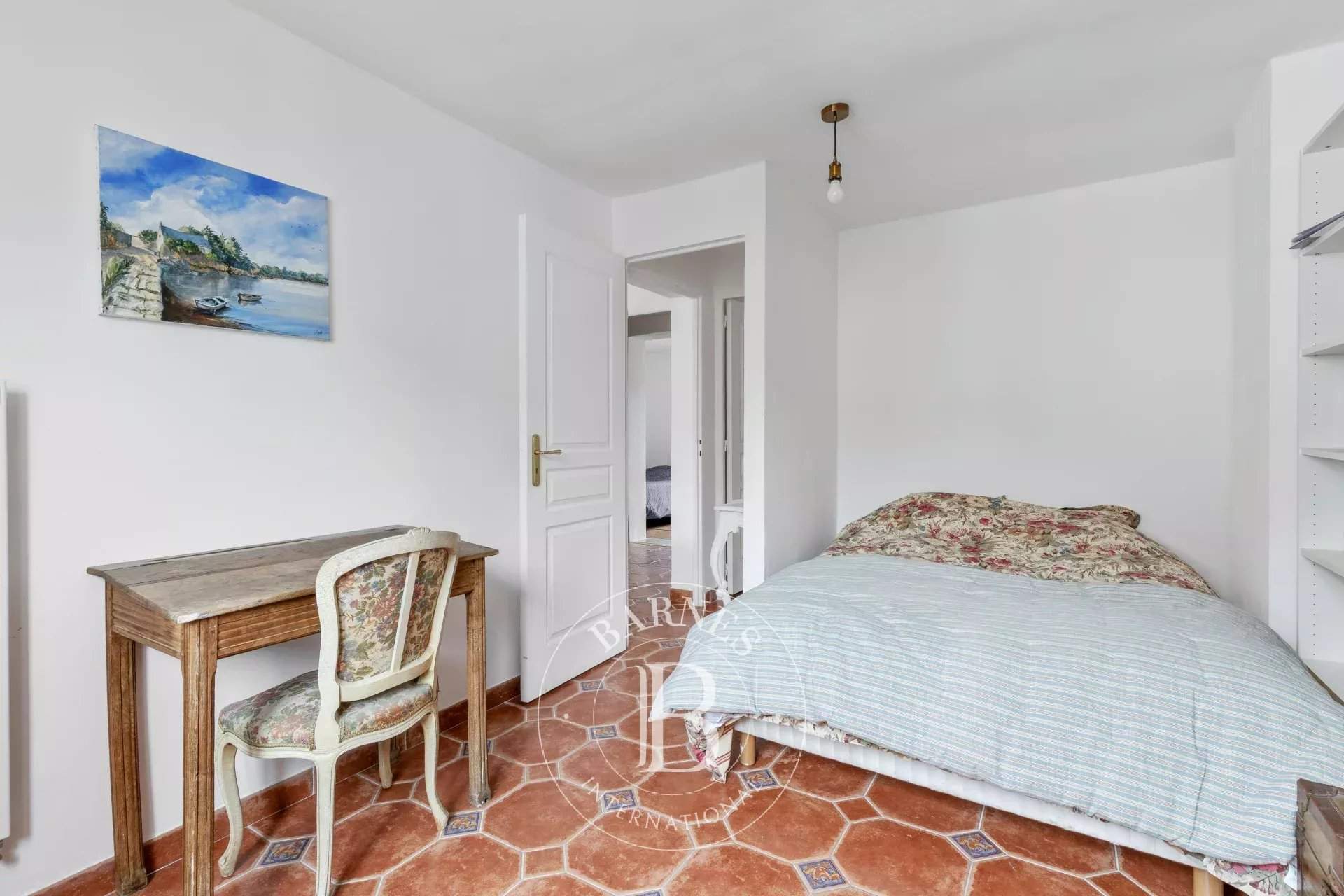 Bagnolet  - Maison 8 Pièces 4 Chambres - picture 10