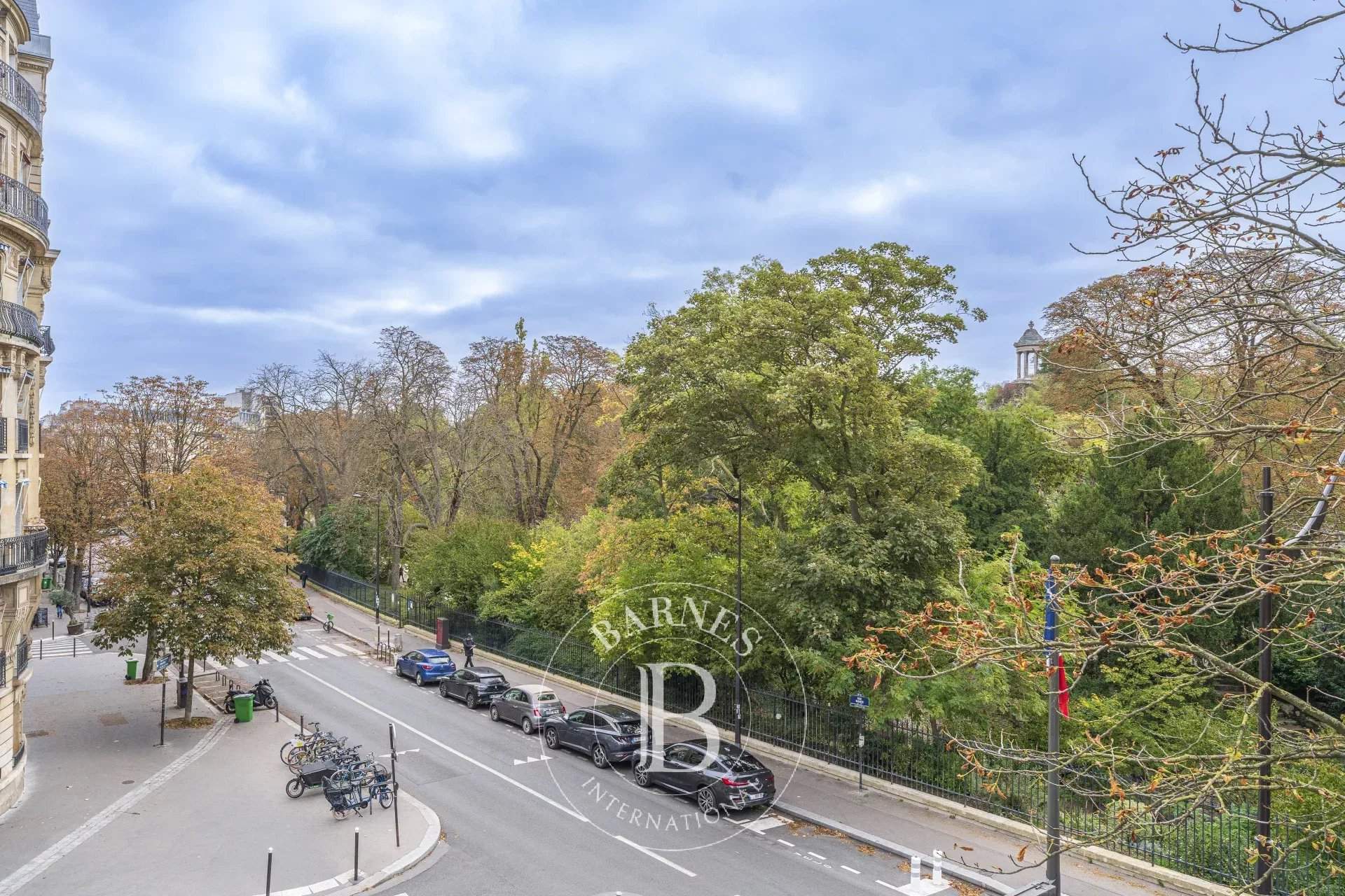 Paris  - Apartment 4 Bedrooms - picture 4