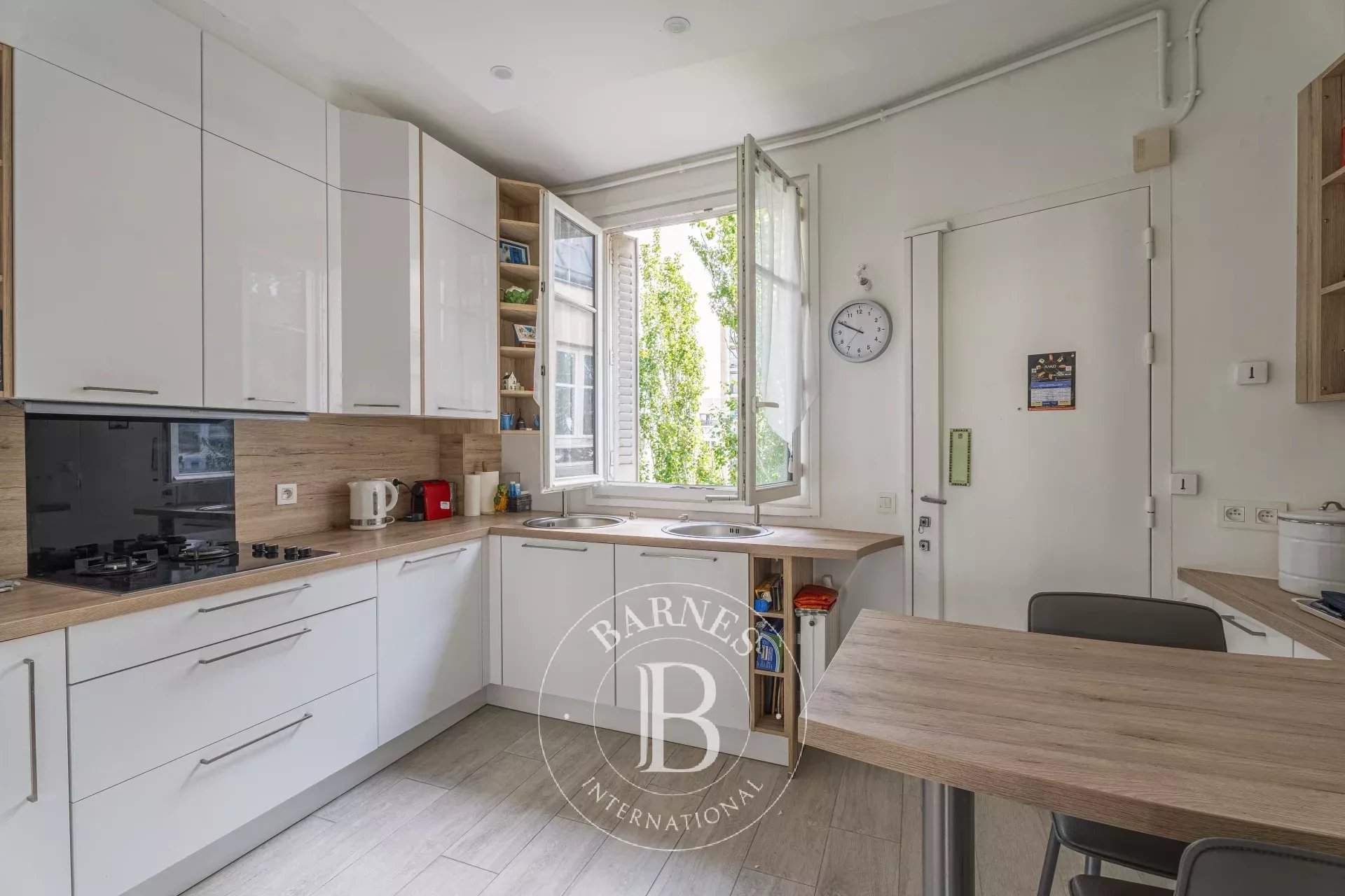 Paris  - Apartment 4 Bedrooms - picture 8