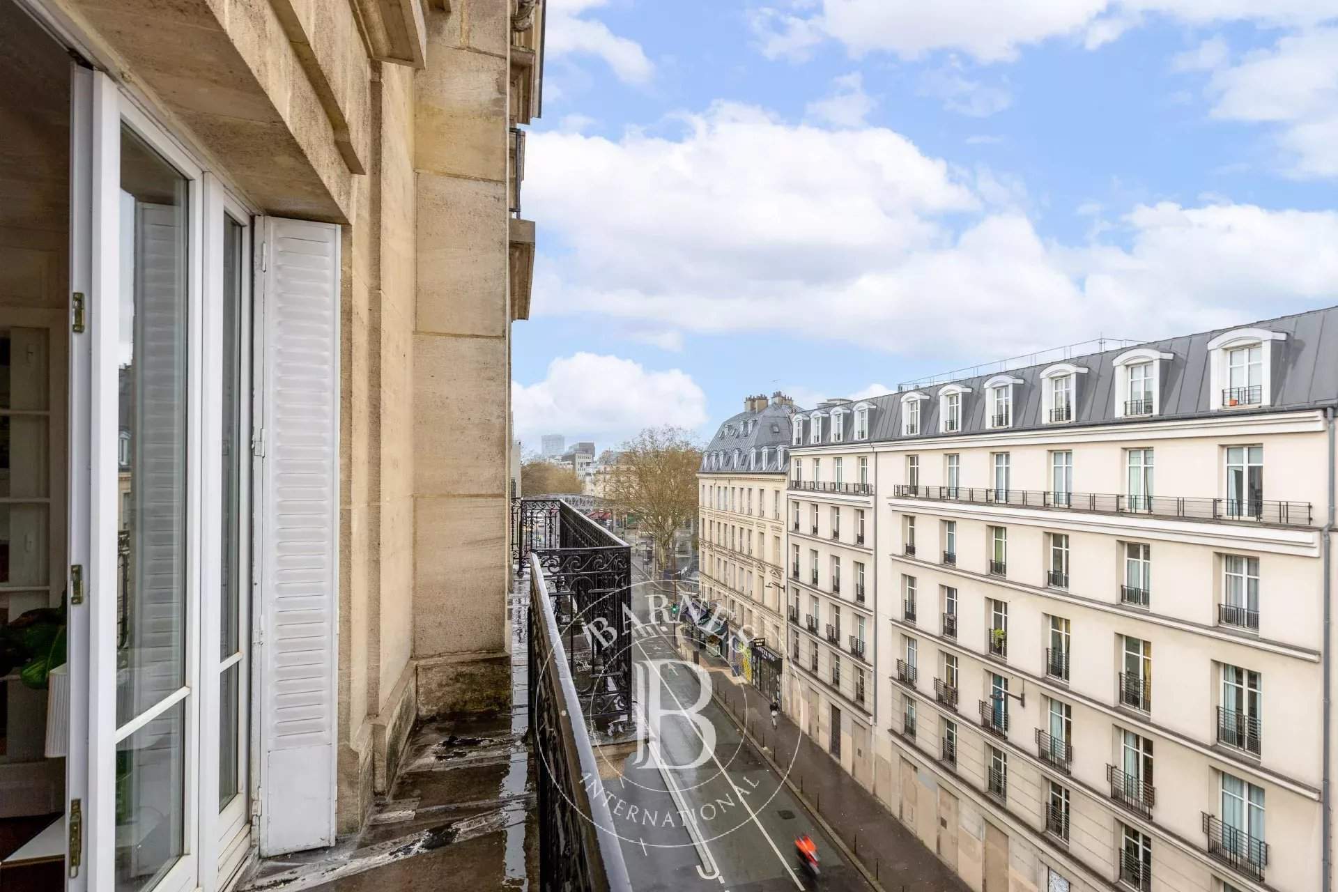 Paris  - Appartement 5 Pi&egrave;ces 3 Chambres - picture 5