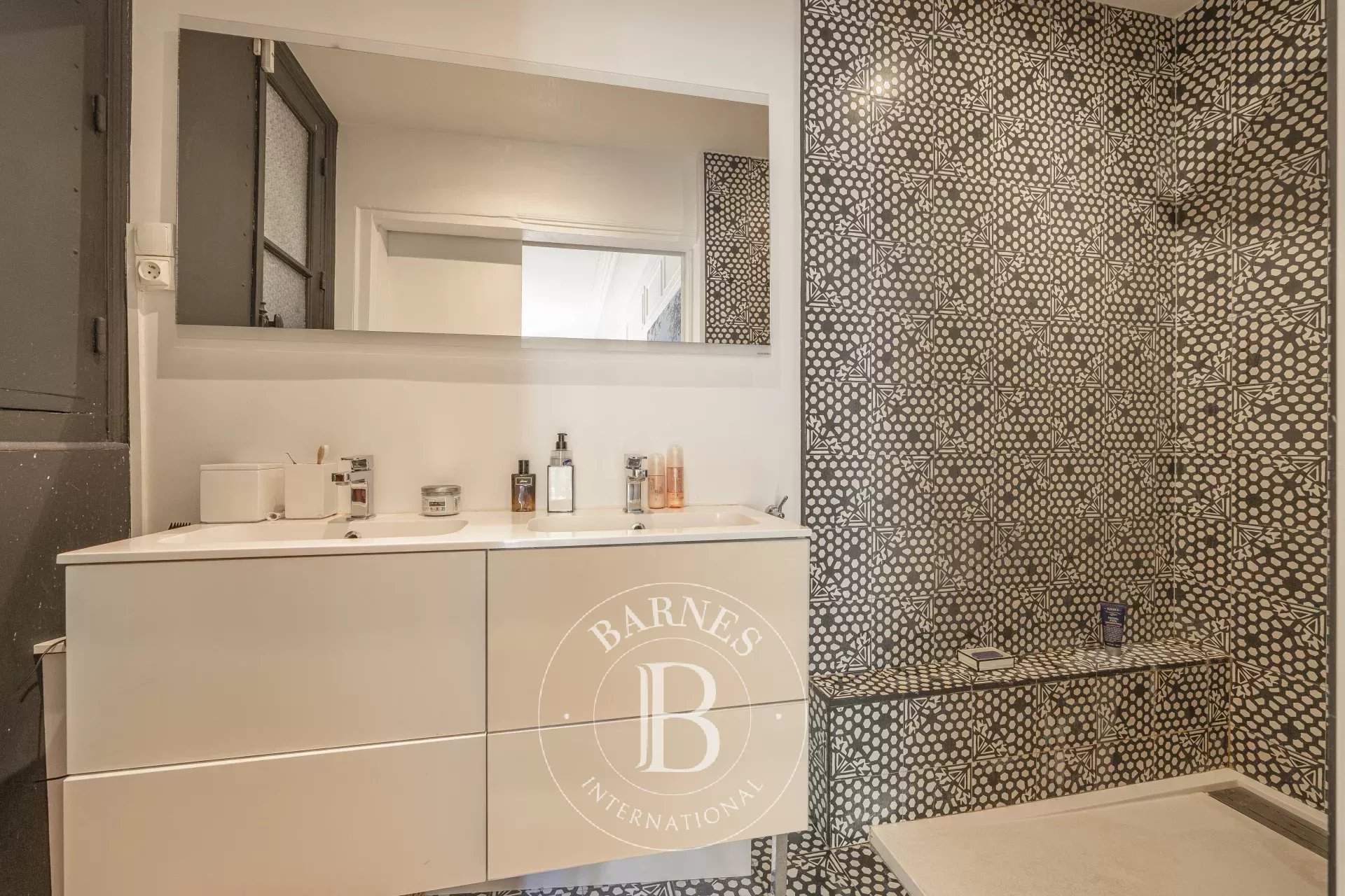 Paris  - Appartement 6 Pièces 4 Chambres - picture 9