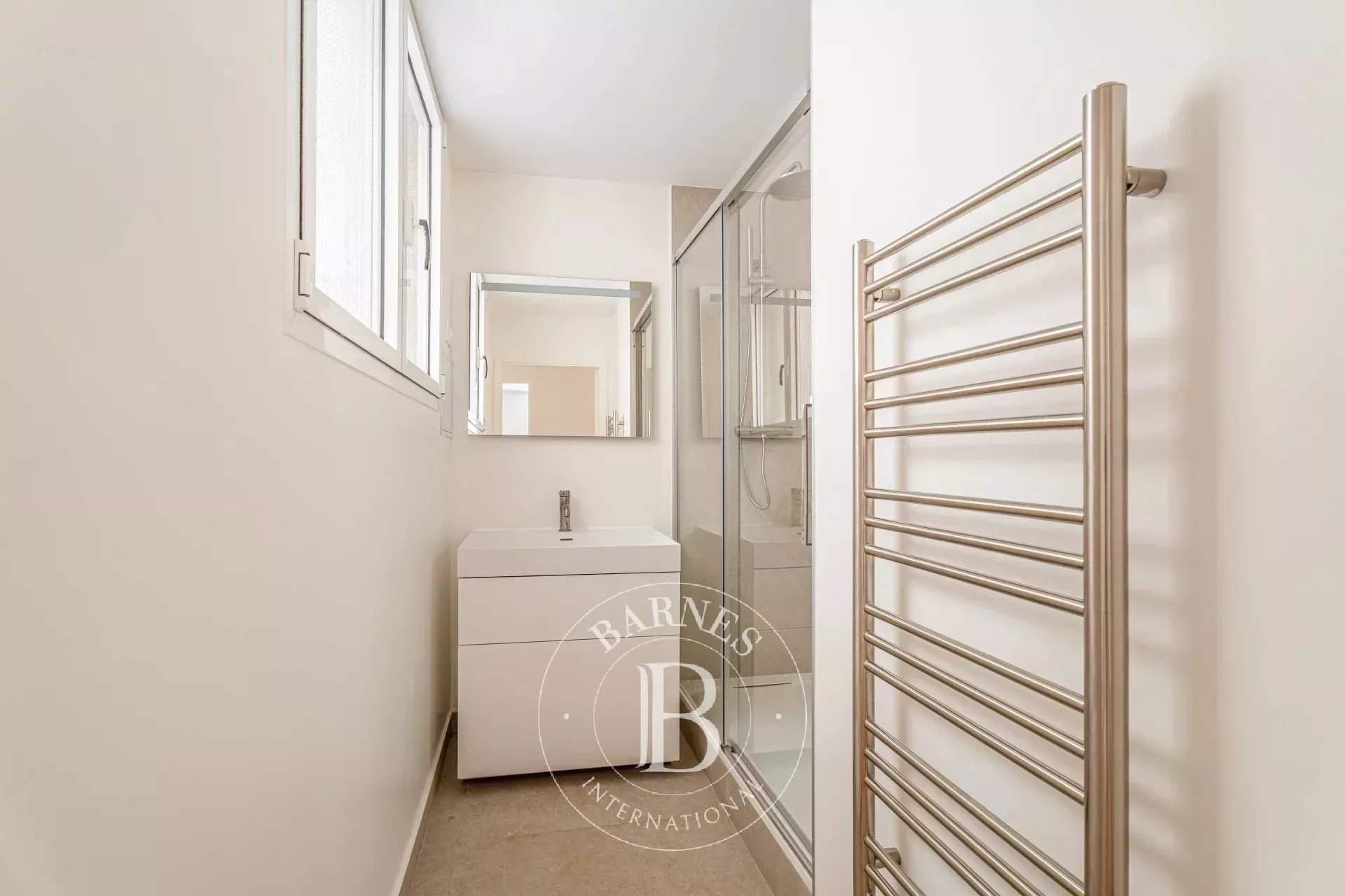 Paris  - Appartement 3 Pi&egrave;ces 2 Chambres - picture 6