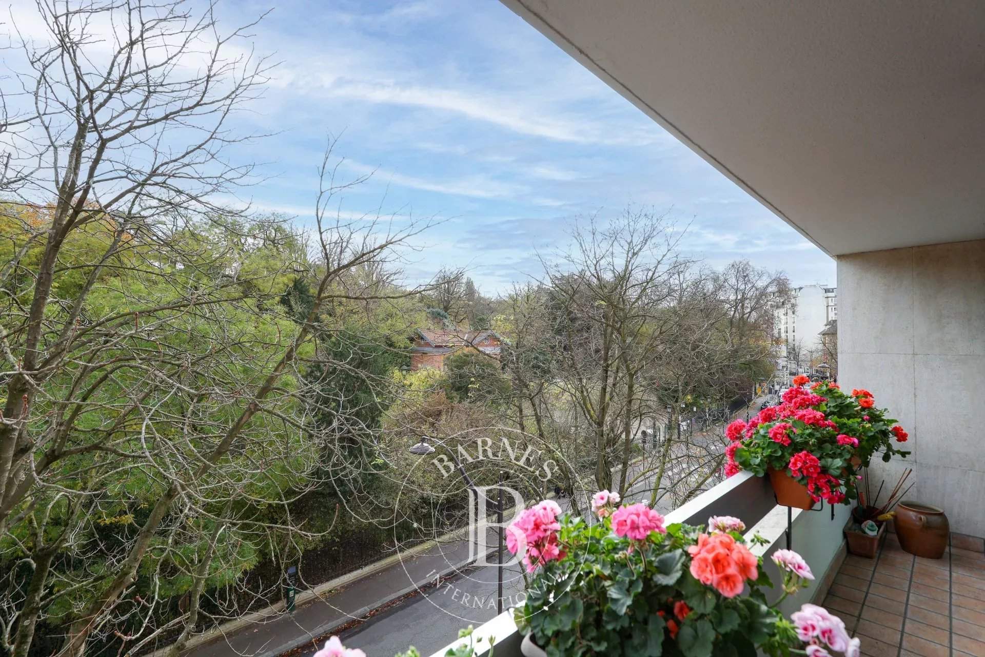 Paris  - Apartment 3 Bedrooms - picture 7