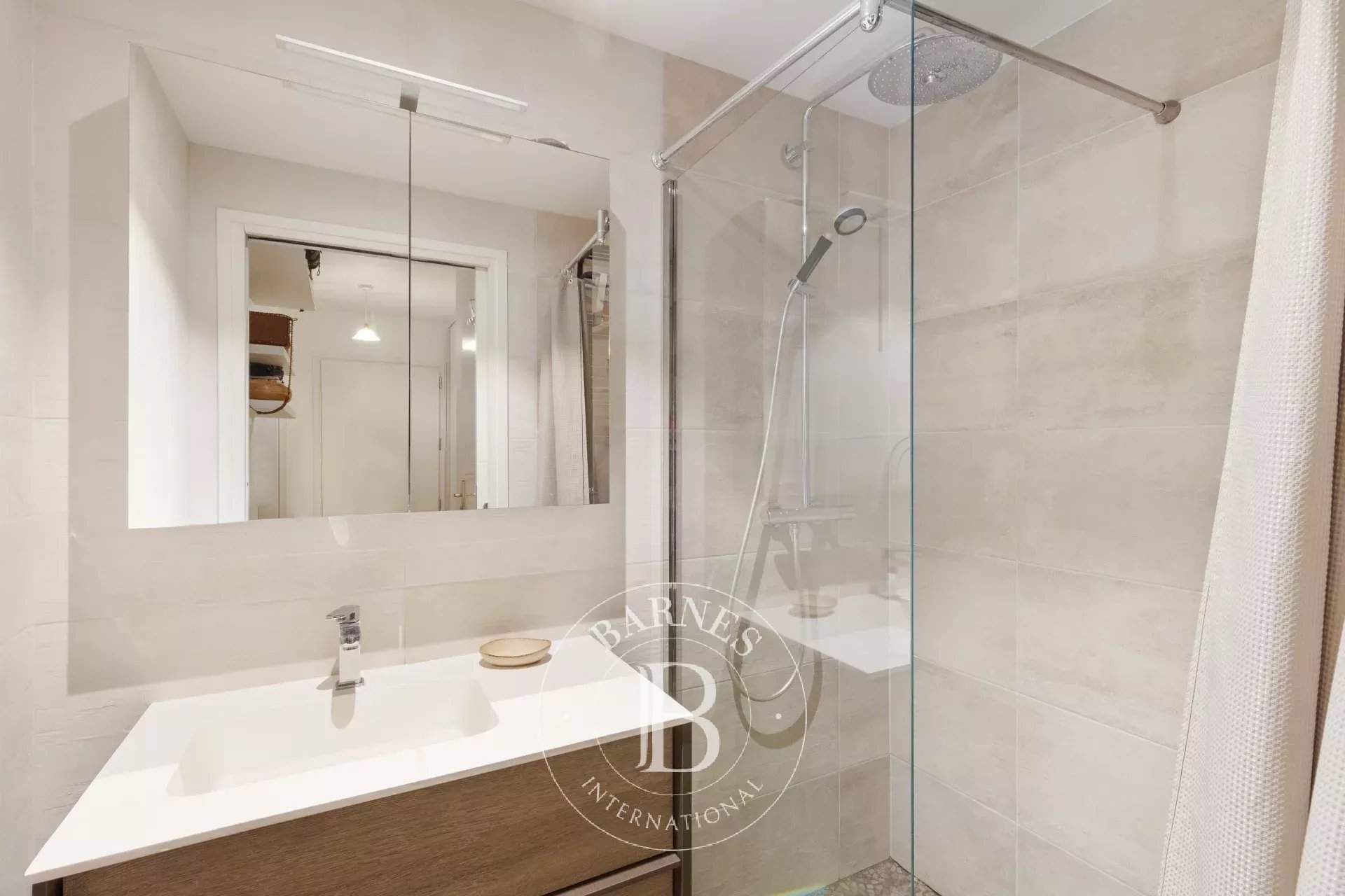 Paris  - Appartement 3 Pi&egrave;ces 2 Chambres - picture 7