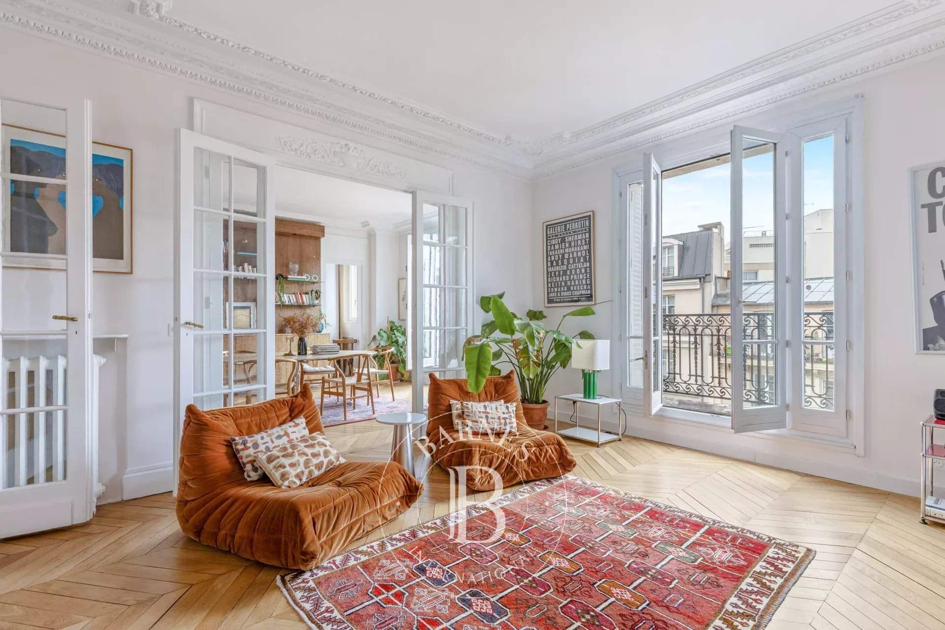 Paris  - Appartement 5 Pi&egrave;ces 3 Chambres - picture 1