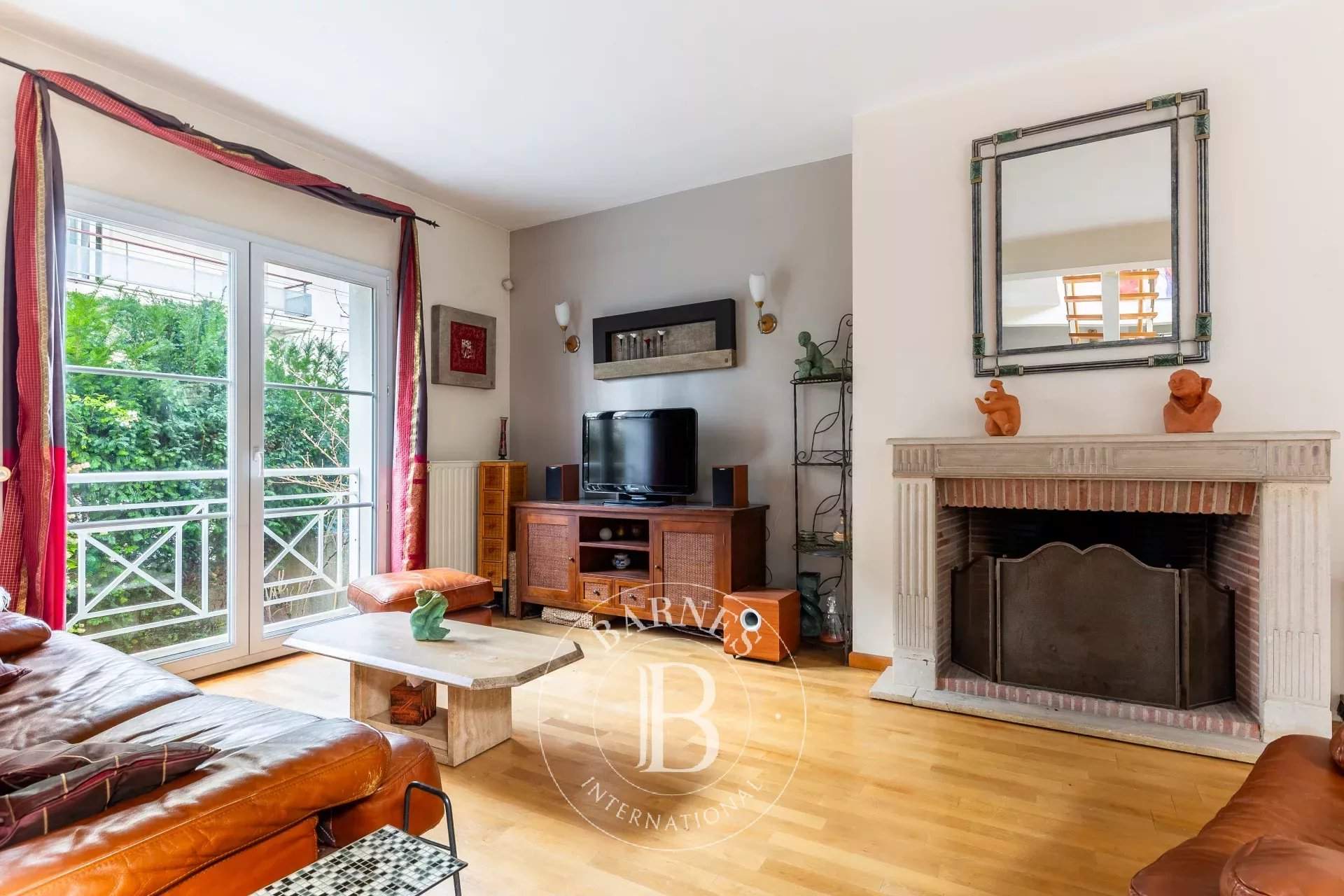 Les Lilas  - Maison 8 Pièces 4 Chambres - picture 8