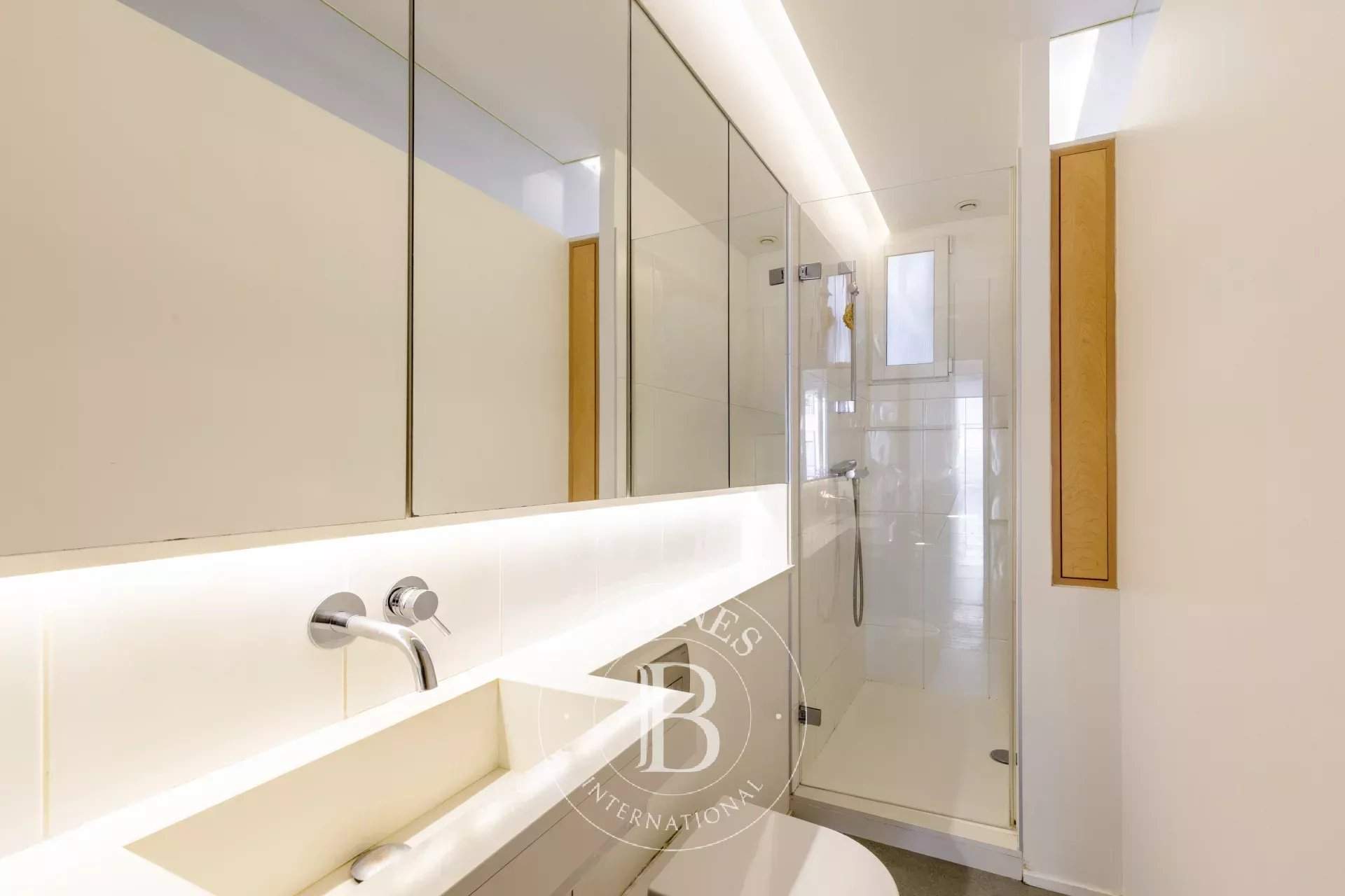 Paris  - Appartement 4 Pi&egrave;ces 2 Chambres - picture 6