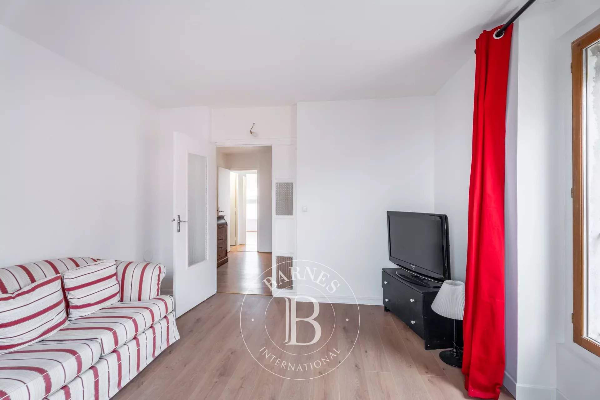 Romainville  - Apartment 3 Bedrooms - picture 3