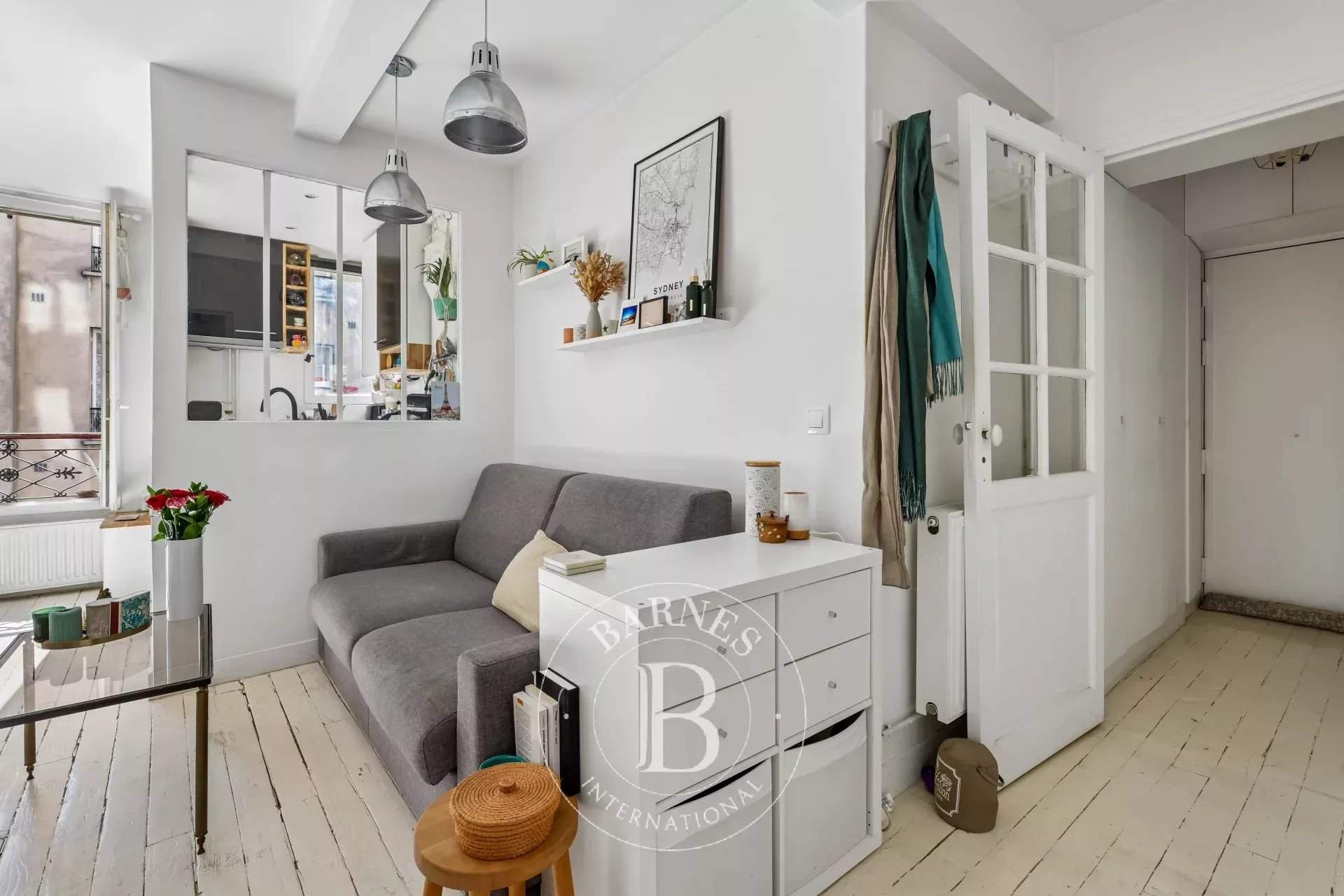 Paris  - Appartement 2 Pi&egrave;ces, 1 Chambre - picture 2