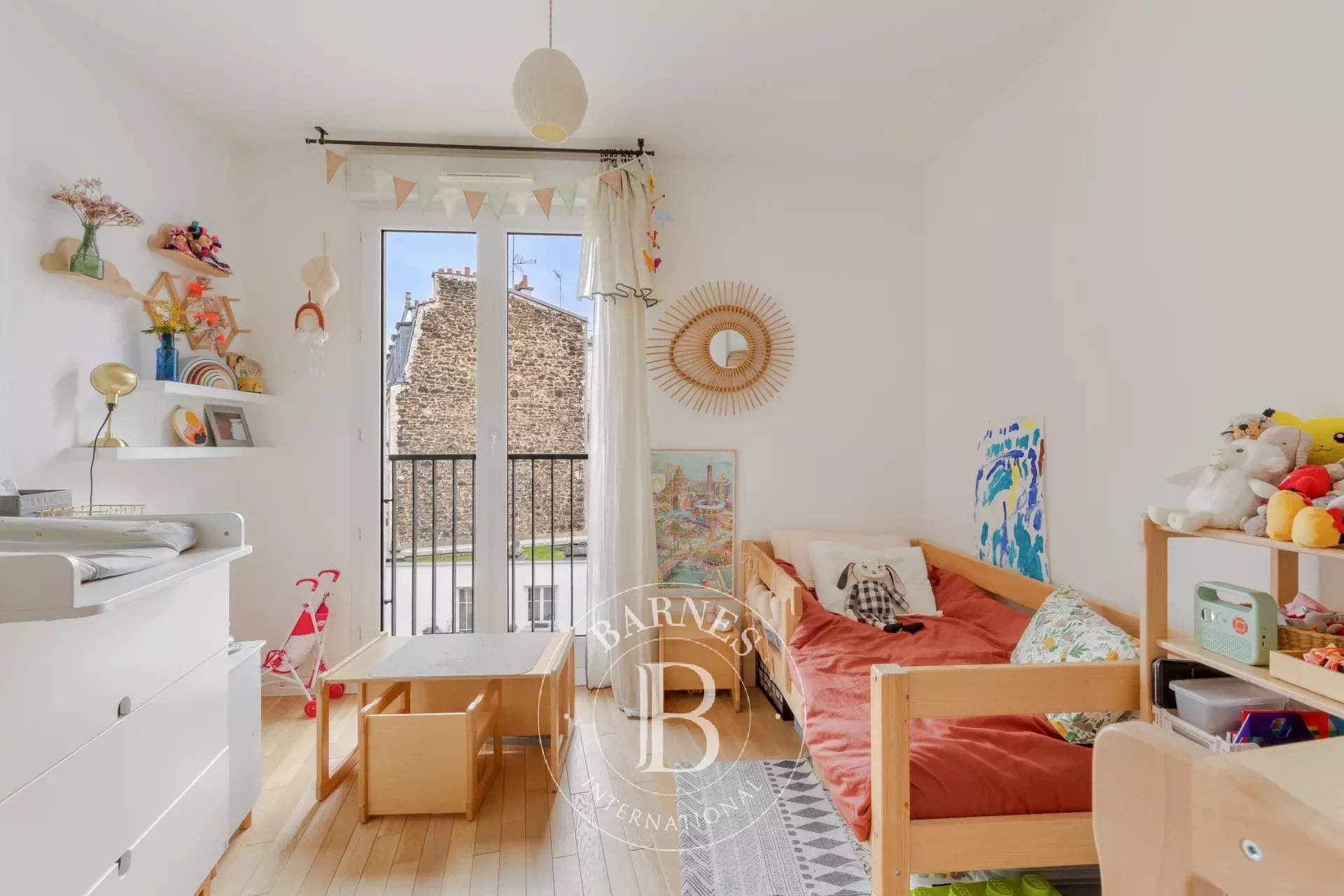 Paris  - Appartement 3 Pi&egrave;ces 2 Chambres - picture 6