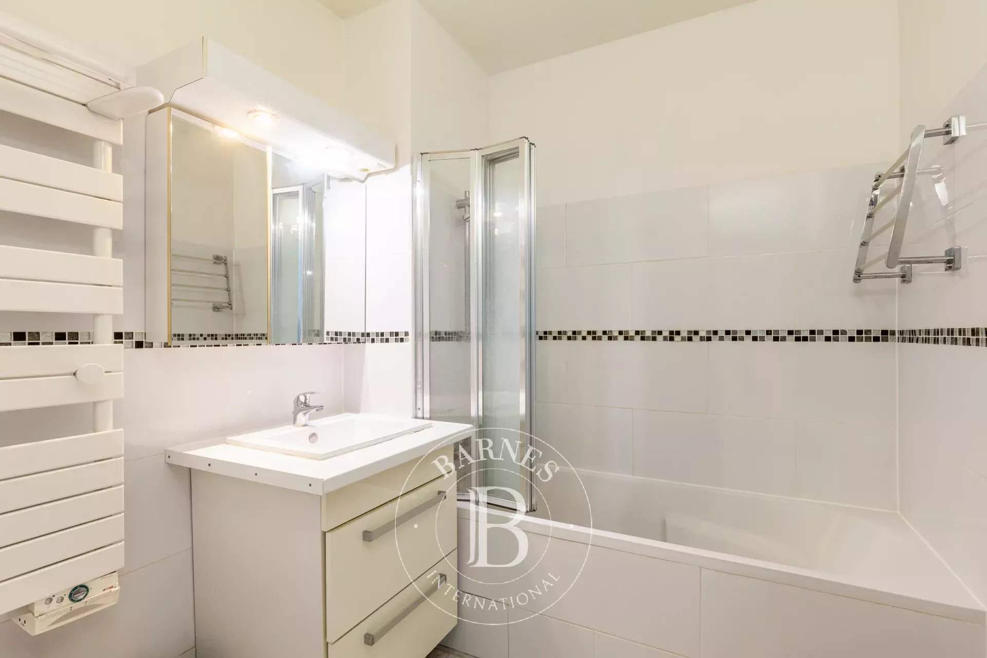 Paris  - Apartment 2 Bedrooms - picture 14